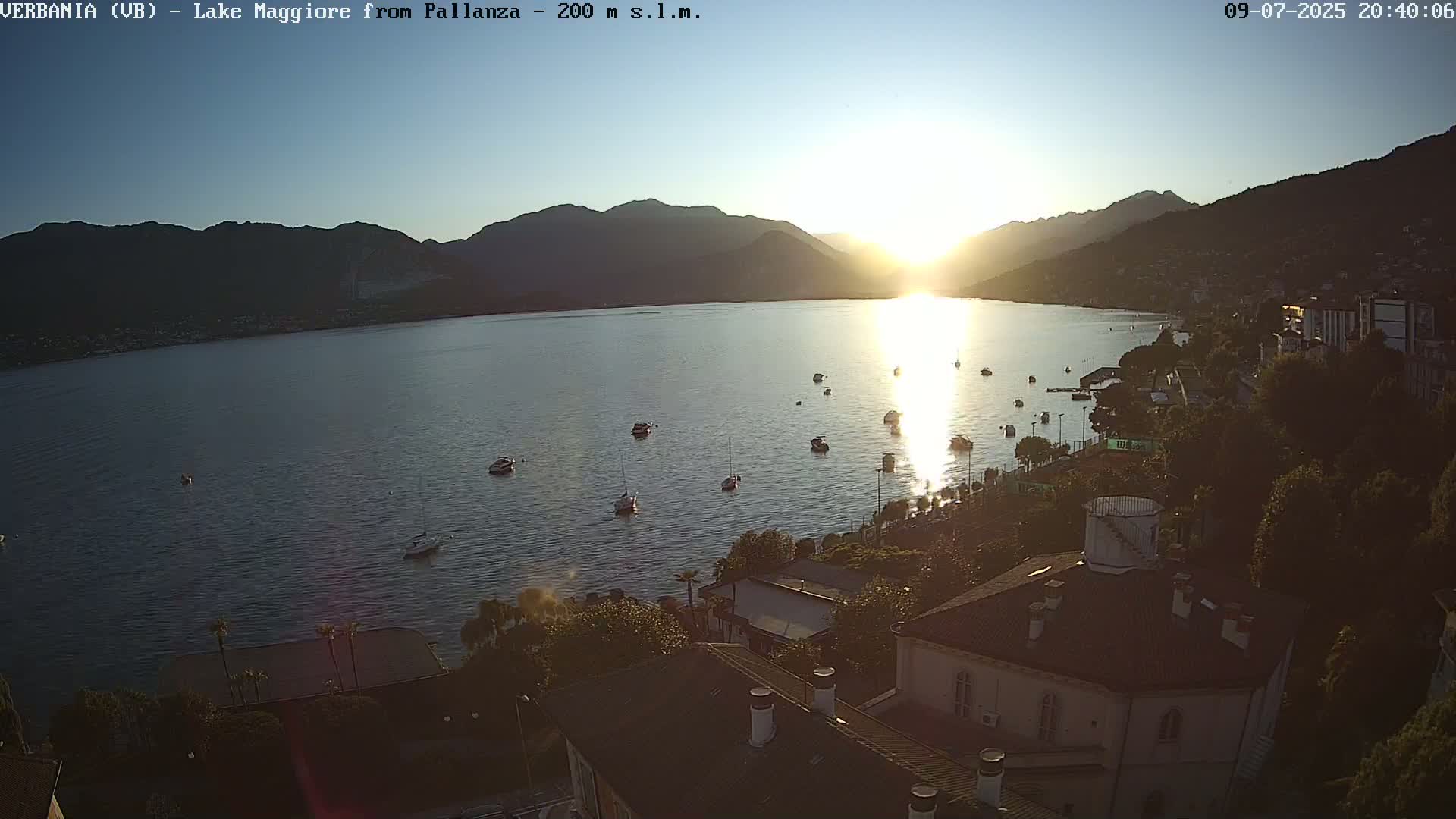 Verbania, Maggiore Lake Live Cam - Verbano-Cusio-Ossola, Piedmont, Italy