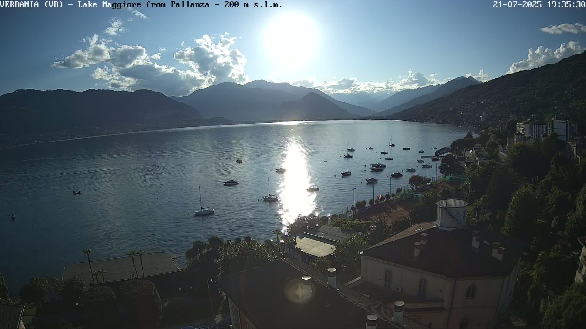 Verbania, Maggiore Lake Live Cam - Verbano-Cusio-Ossola, Piedmont, Italy