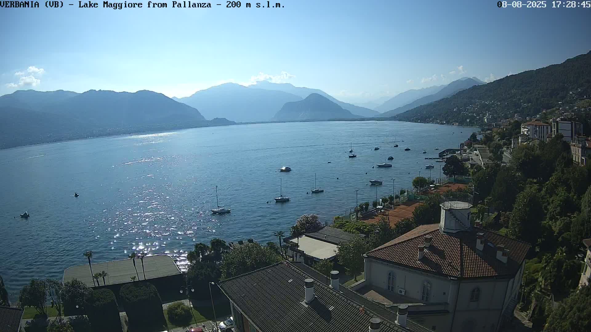 Verbania, Maggiore Lake Live Cam - Verbano-Cusio-Ossola, Piedmont, Italy
