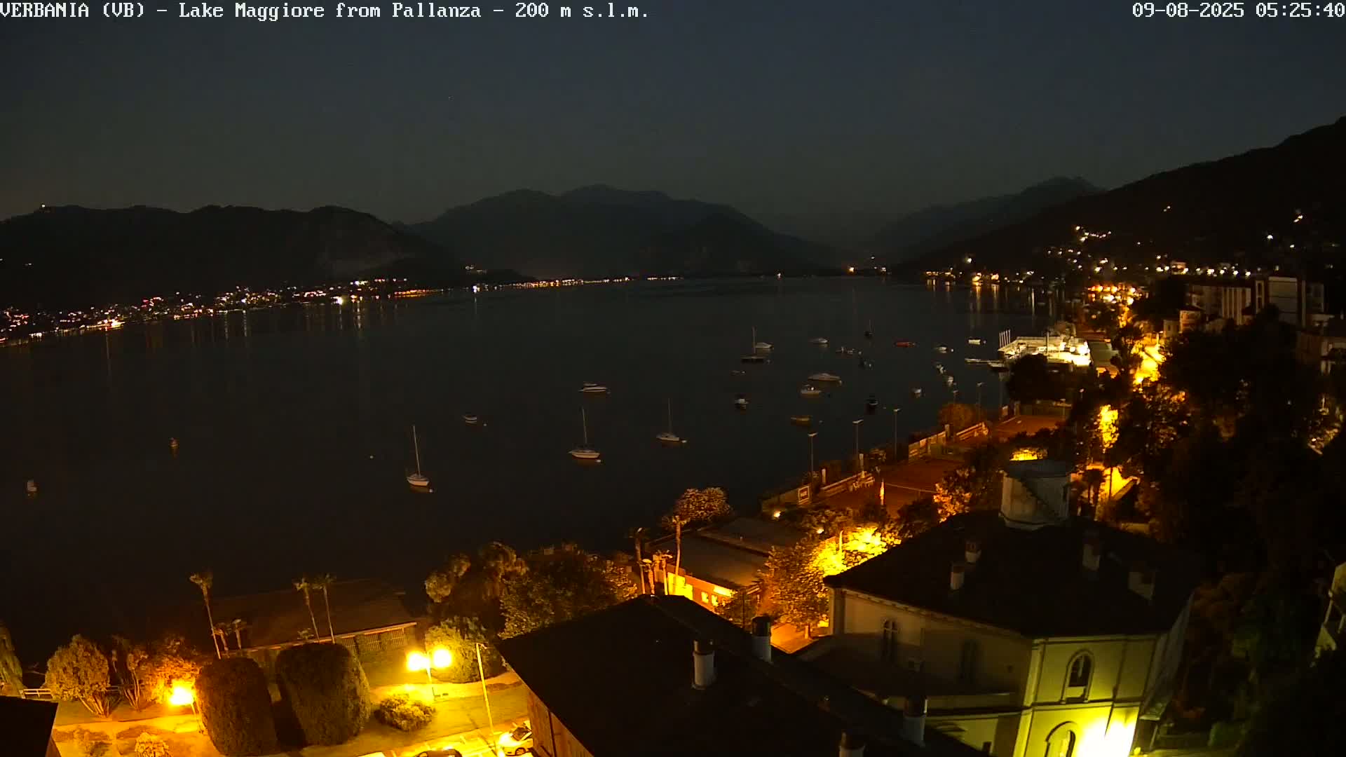 Verbania, Maggiore Lake Live Cam - Verbano-Cusio-Ossola, Piedmont, Italy