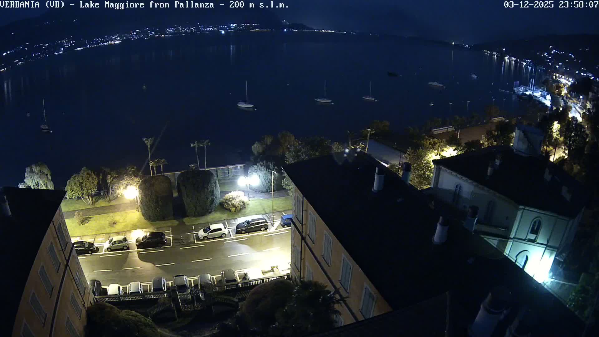 Verbania, Maggiore Lake Live Cam - Verbano-Cusio-Ossola, Piedmont, Italy