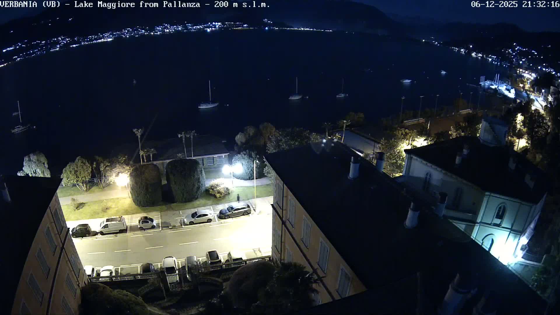 Verbania, Maggiore Lake Live Cam - Verbano-Cusio-Ossola, Piedmont, Italy