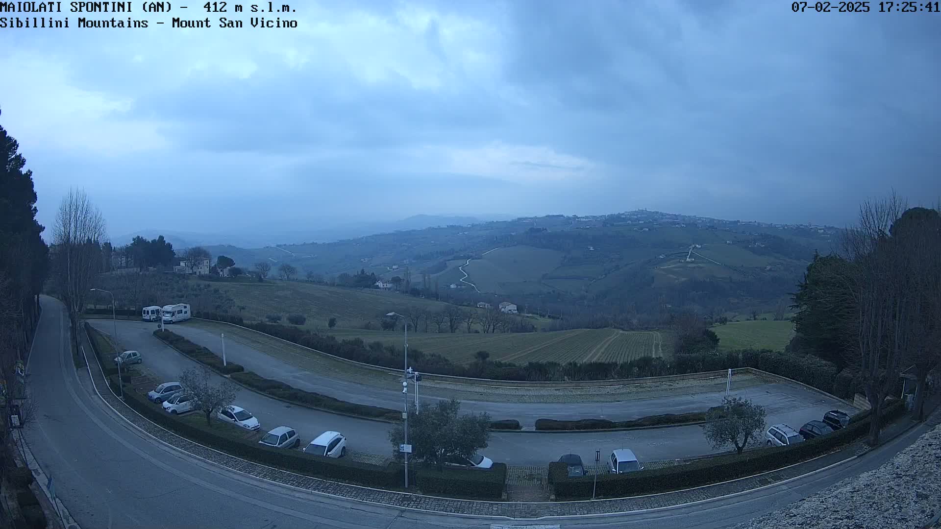 Mount Sibillini & San Vicino Live Cam - Maiolati Spontini, Marche, Italy