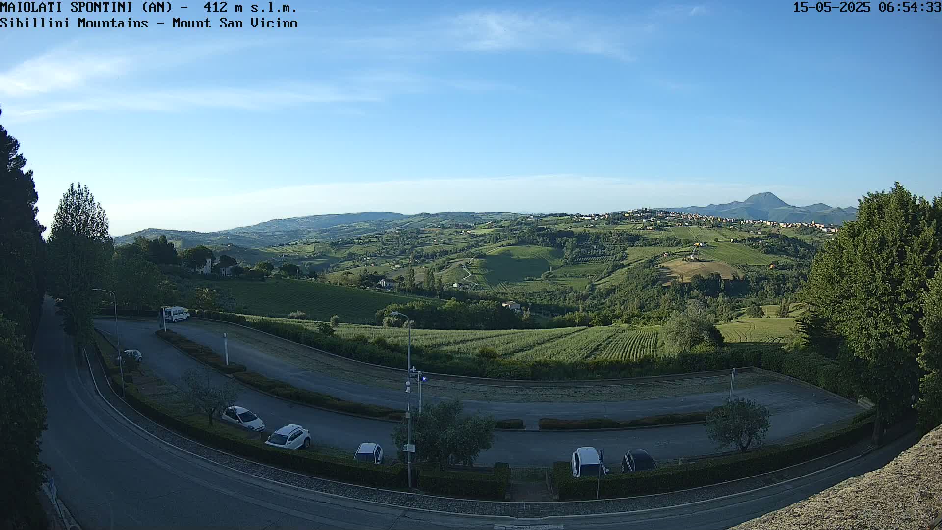 Mount Sibillini & San Vicino Live Cam - Maiolati Spontini, Marche, Italy