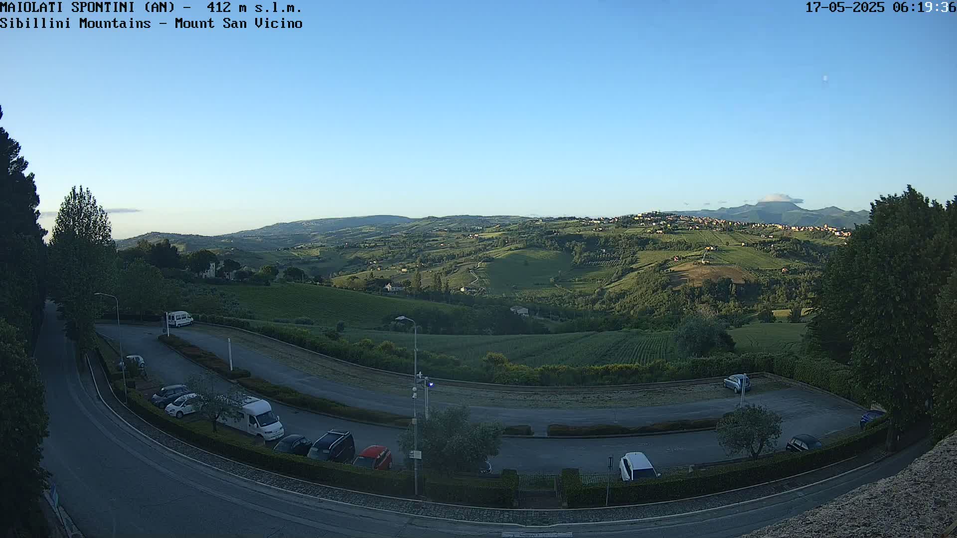 Mount Sibillini & San Vicino Live Cam - Maiolati Spontini, Marche, Italy