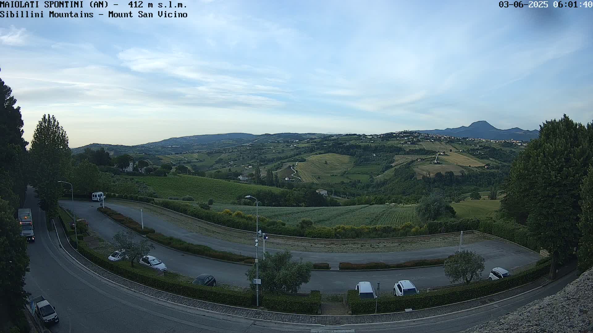 Mount Sibillini & San Vicino Live Cam - Maiolati Spontini, Marche, Italy