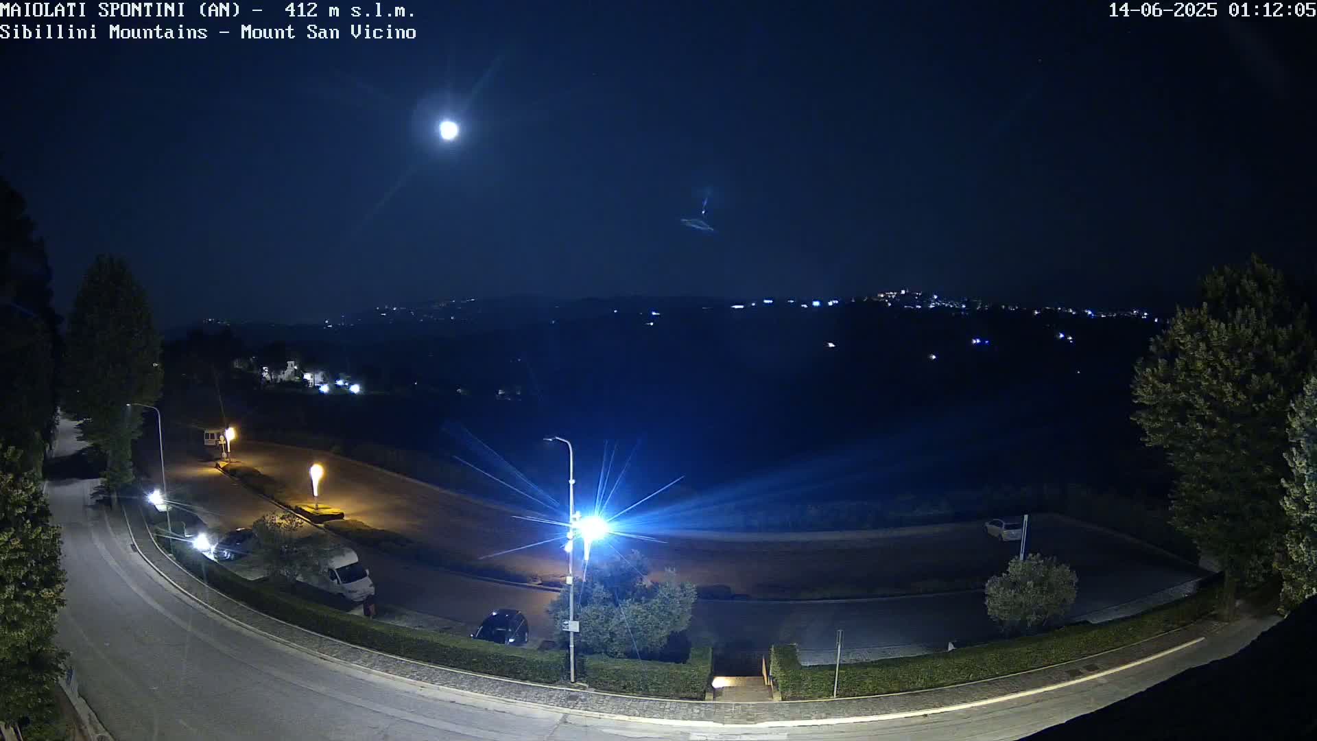 Mount Sibillini & San Vicino Live Cam - Maiolati Spontini, Marche, Italy
