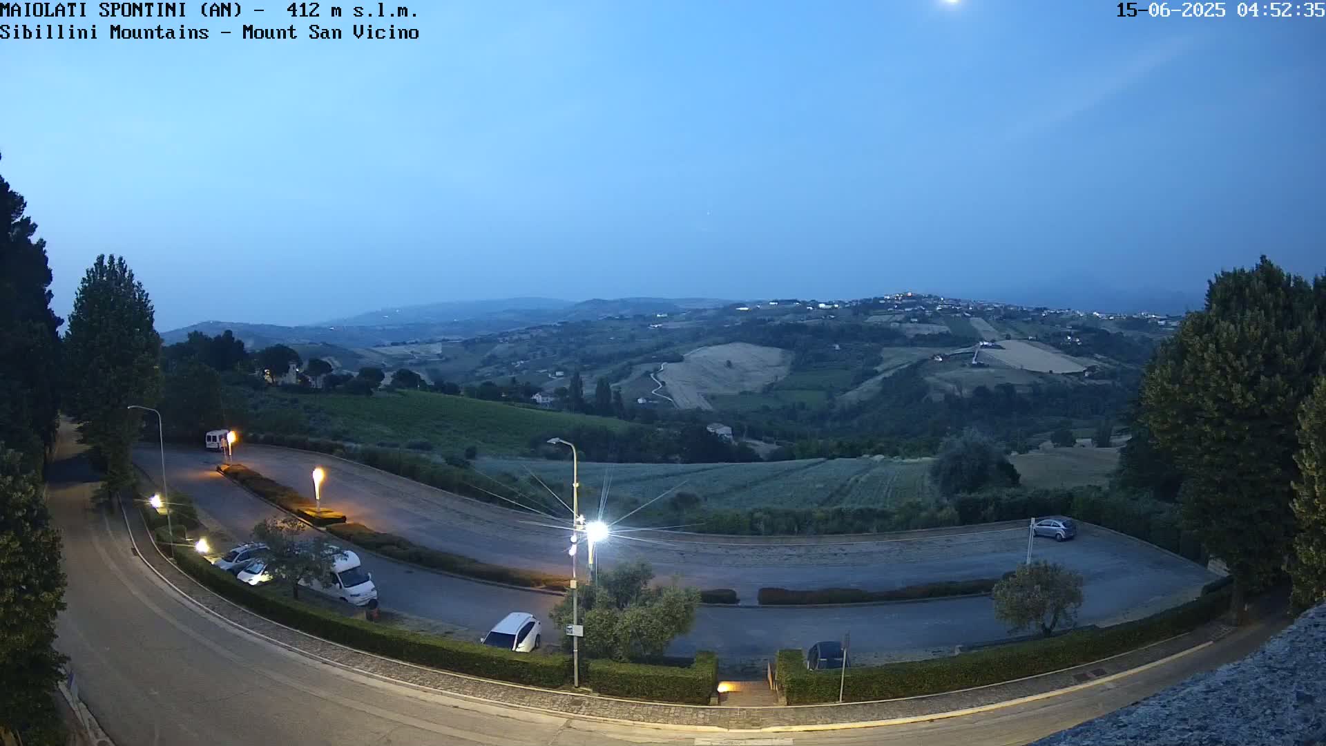 Mount Sibillini & San Vicino Live Cam - Maiolati Spontini, Marche, Italy