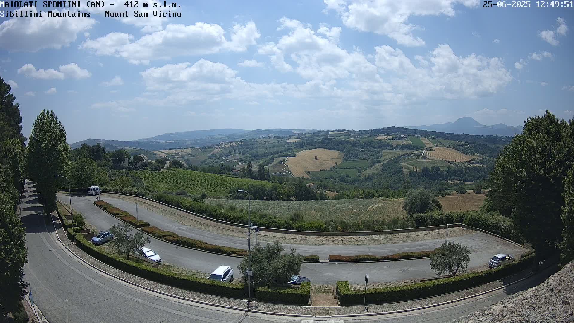 Mount Sibillini & San Vicino Live Cam - Maiolati Spontini, Marche, Italy