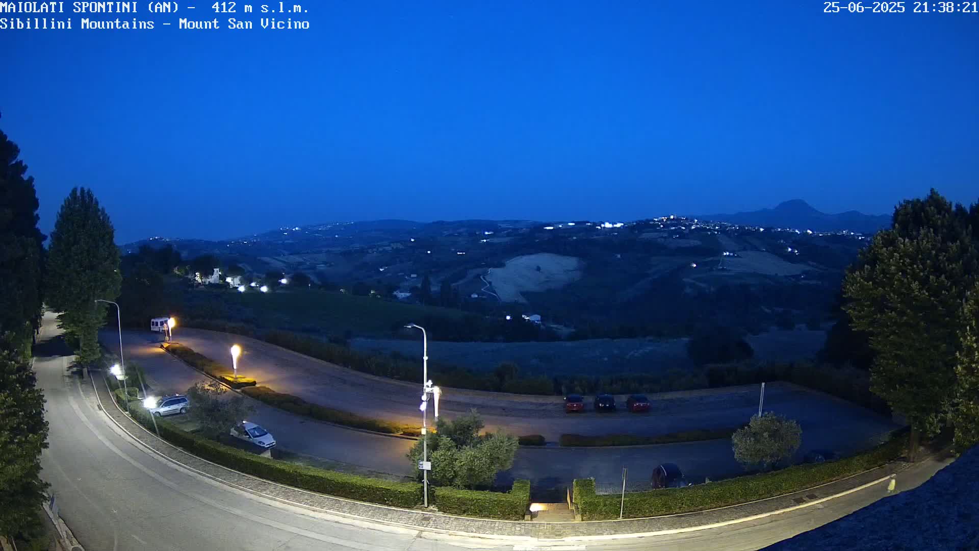 Mount Sibillini & San Vicino Live Cam - Maiolati Spontini, Marche, Italy