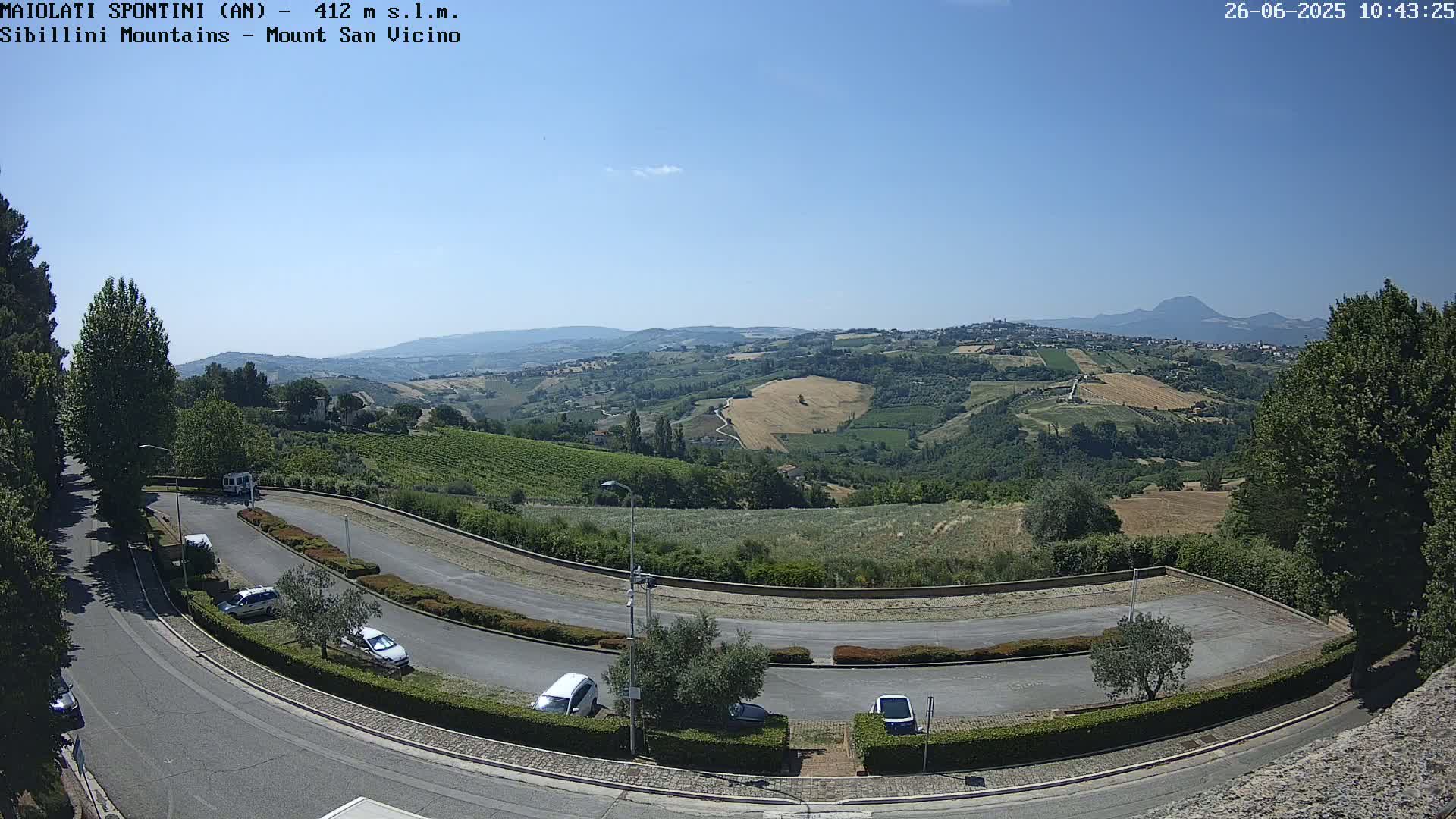 Mount Sibillini & San Vicino Live Cam - Maiolati Spontini, Marche, Italy