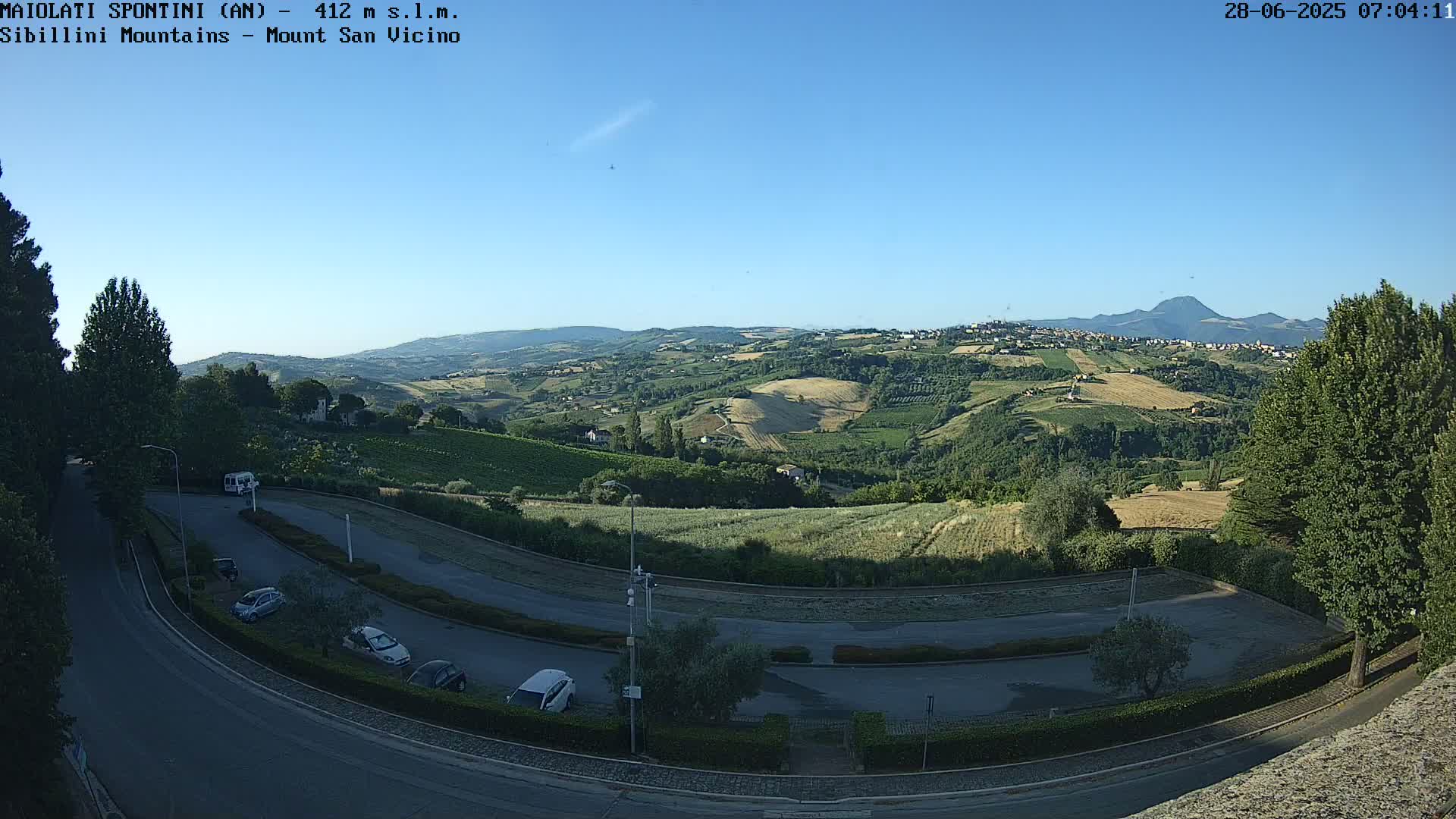 Mount Sibillini & San Vicino Live Cam - Maiolati Spontini, Marche, Italy