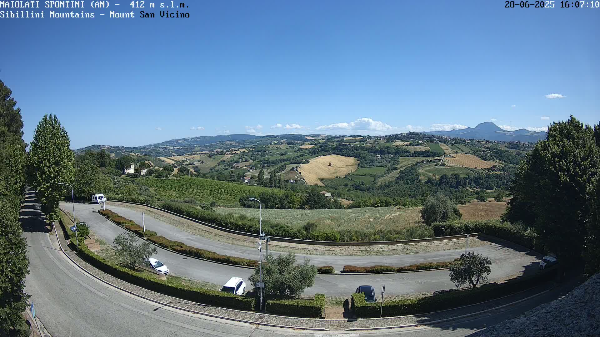 Mount Sibillini & San Vicino Live Cam - Maiolati Spontini, Marche, Italy