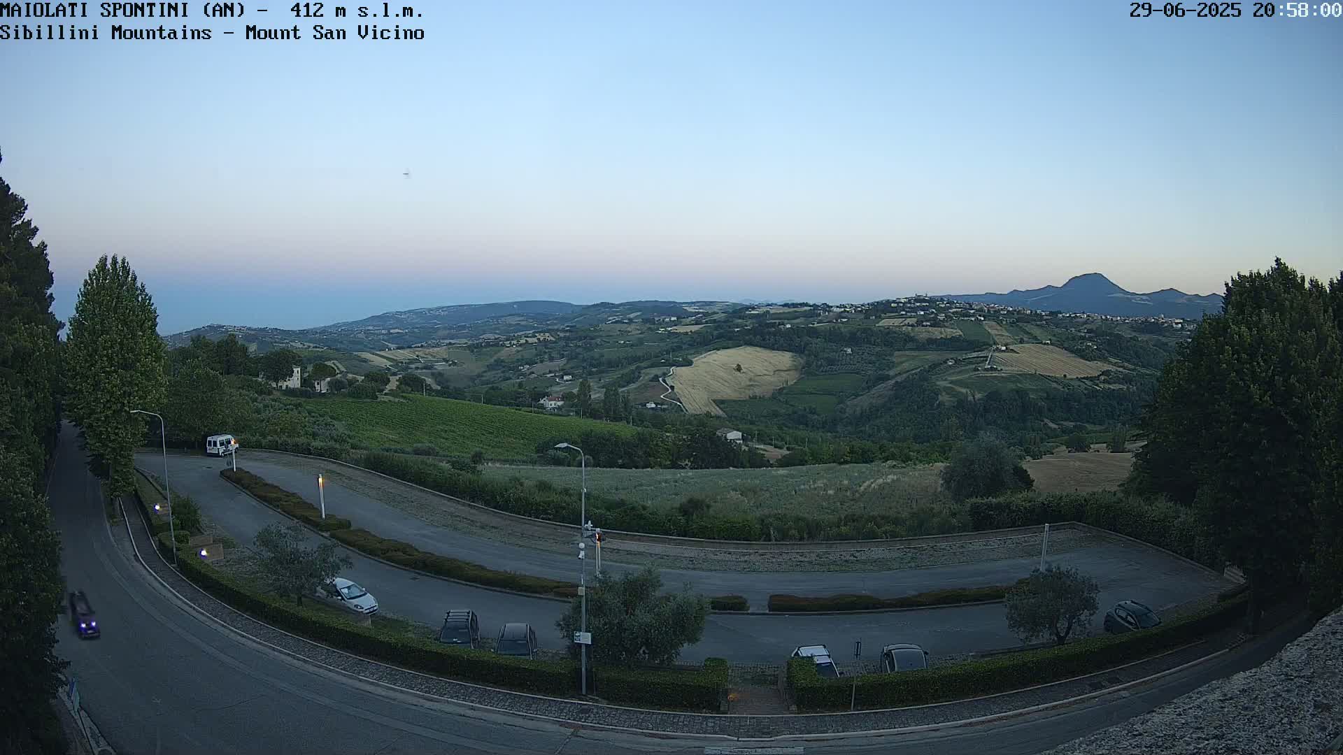 Mount Sibillini & San Vicino Live Cam - Maiolati Spontini, Marche, Italy