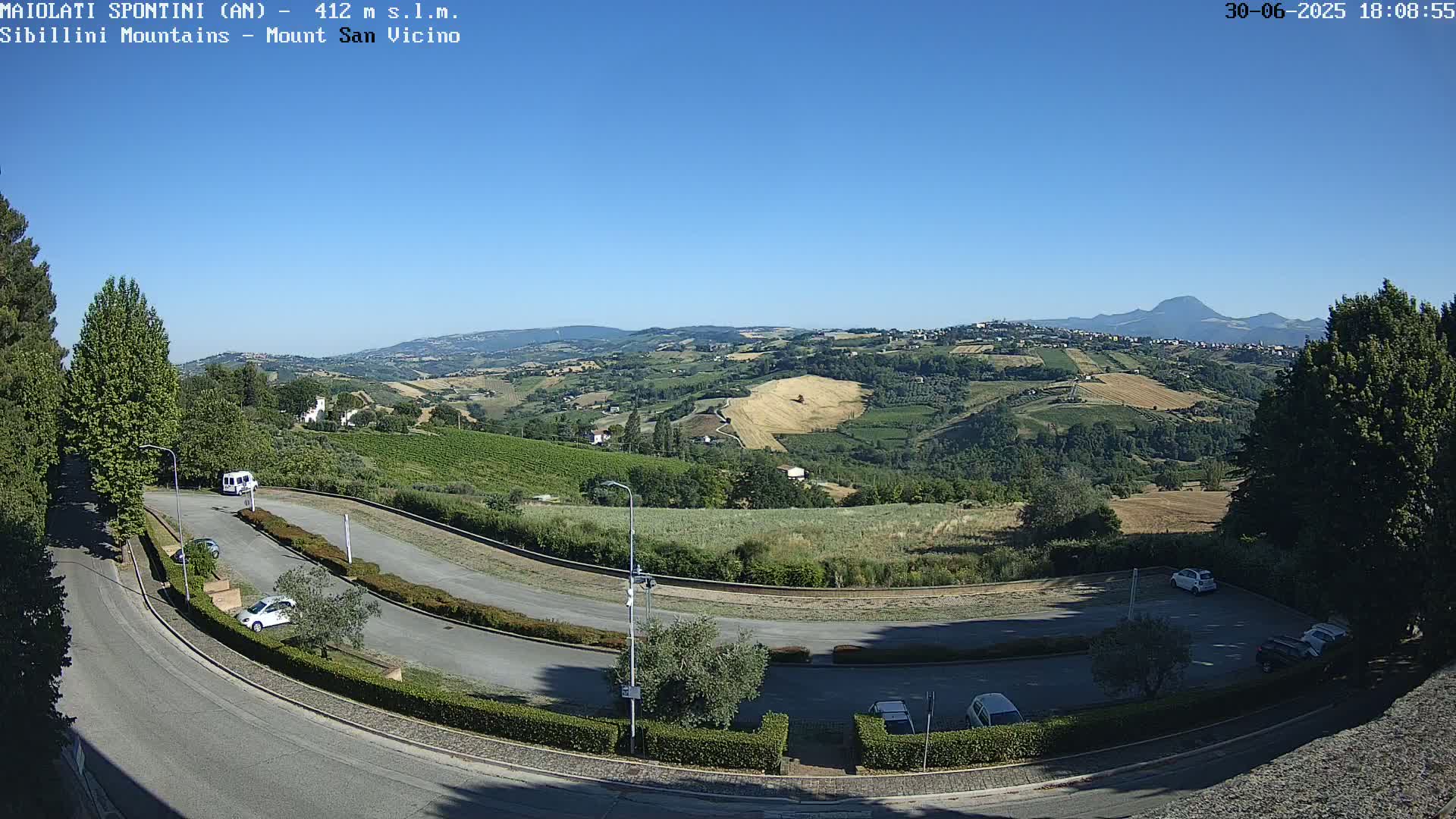 Mount Sibillini & San Vicino Live Cam - Maiolati Spontini, Marche, Italy