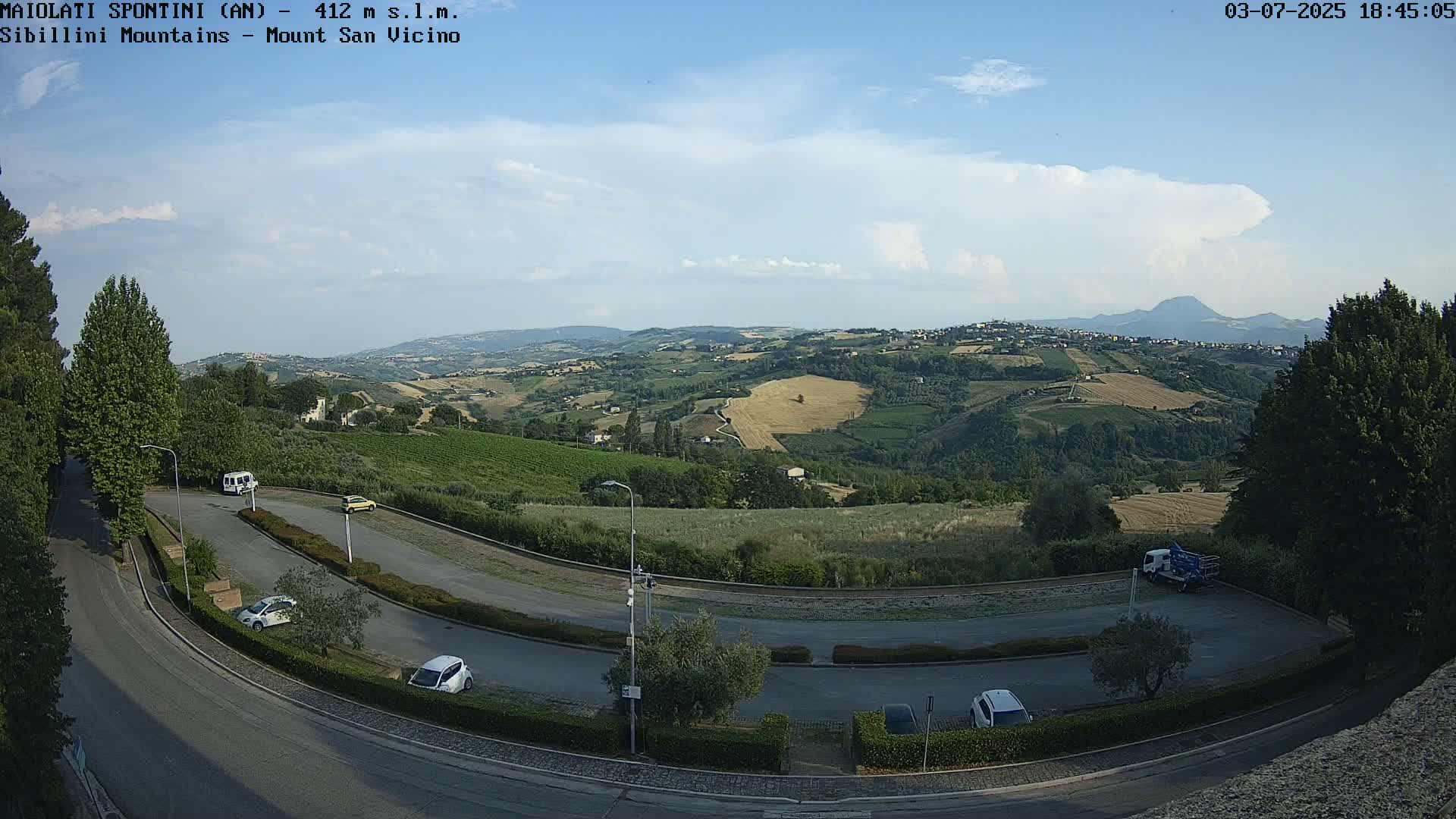 Mount Sibillini & San Vicino Live Cam - Maiolati Spontini, Marche, Italy