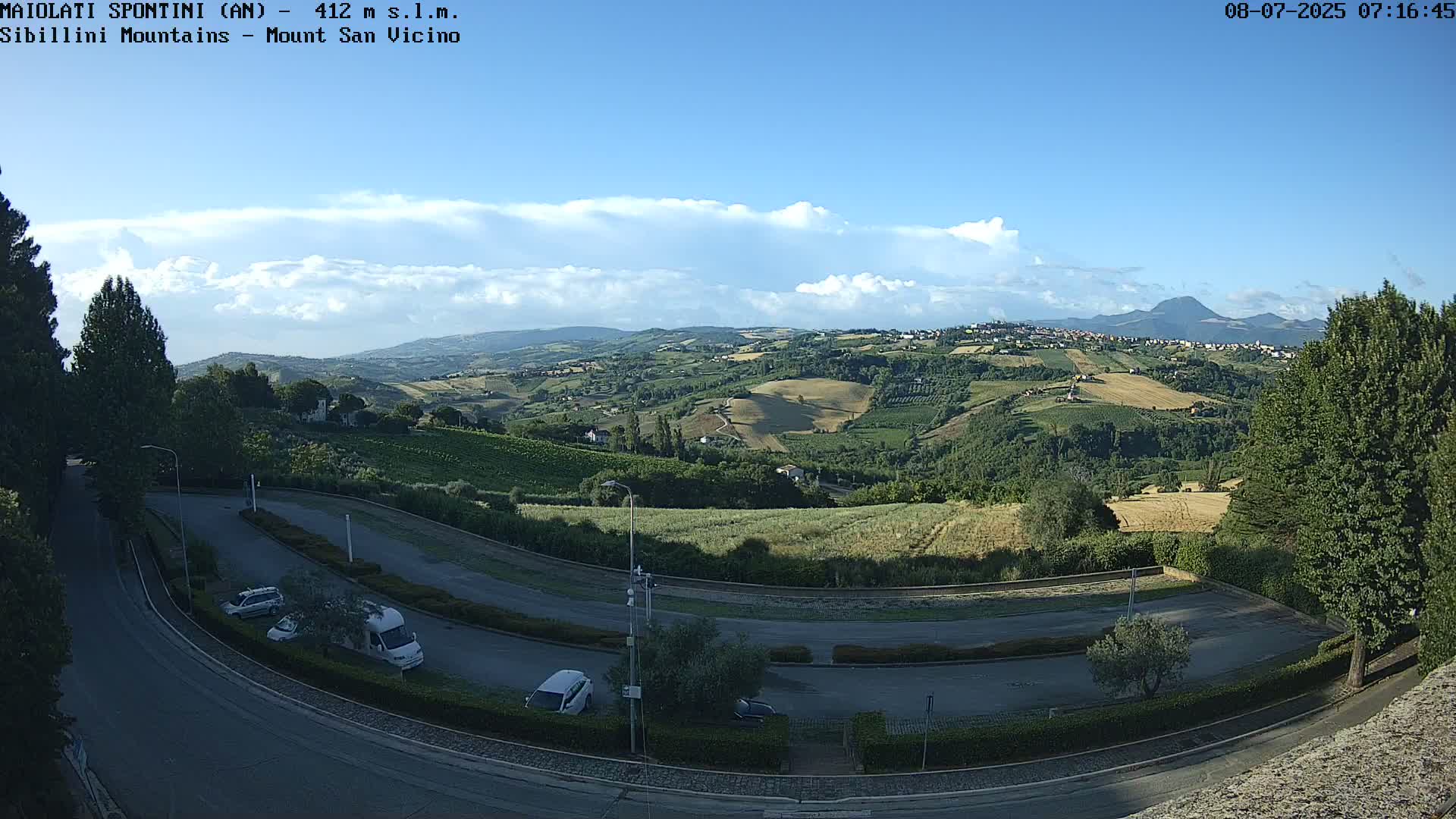 Mount Sibillini & San Vicino Live Cam - Maiolati Spontini, Marche, Italy