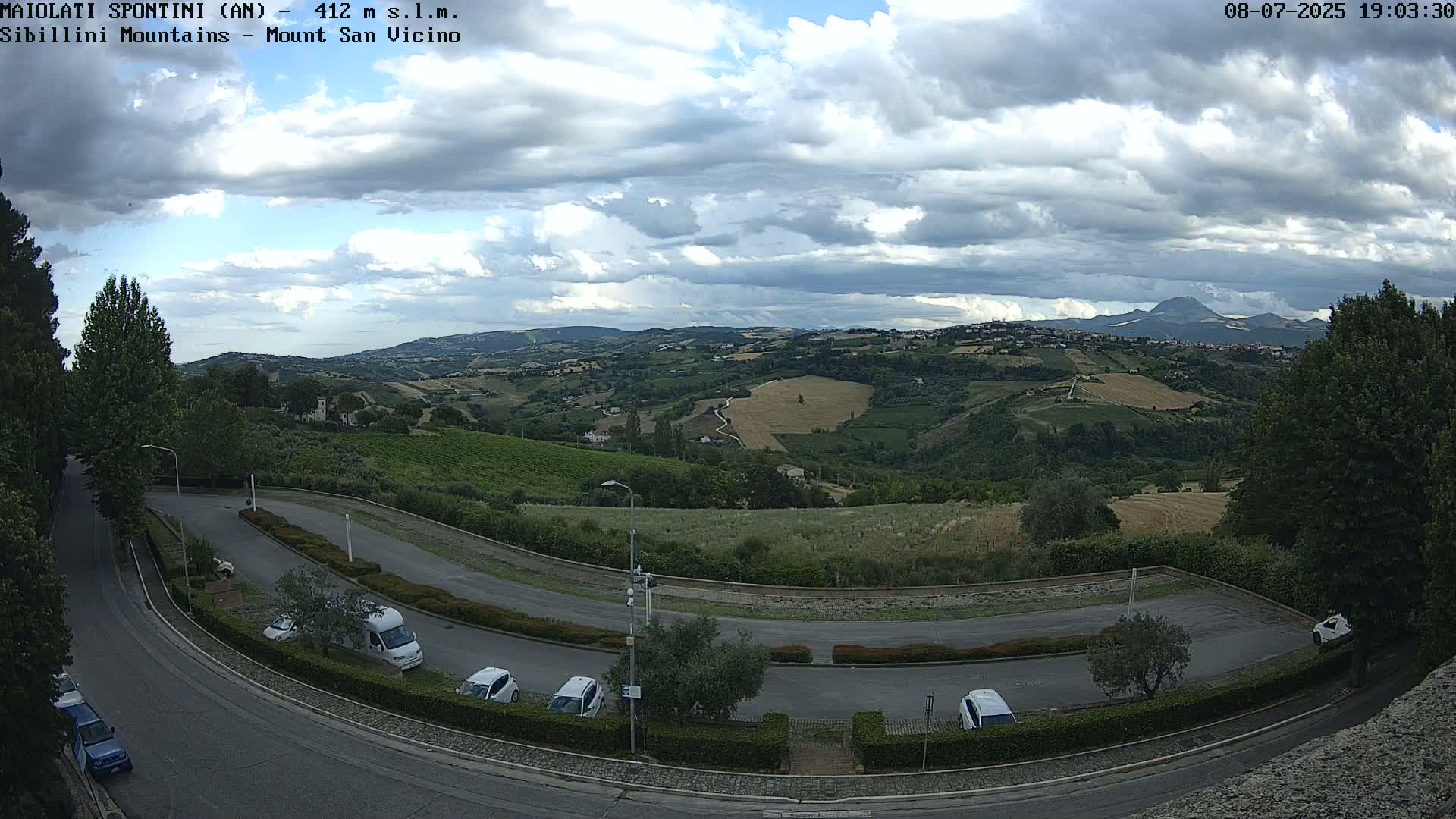 Mount Sibillini & San Vicino Live Cam - Maiolati Spontini, Marche, Italy