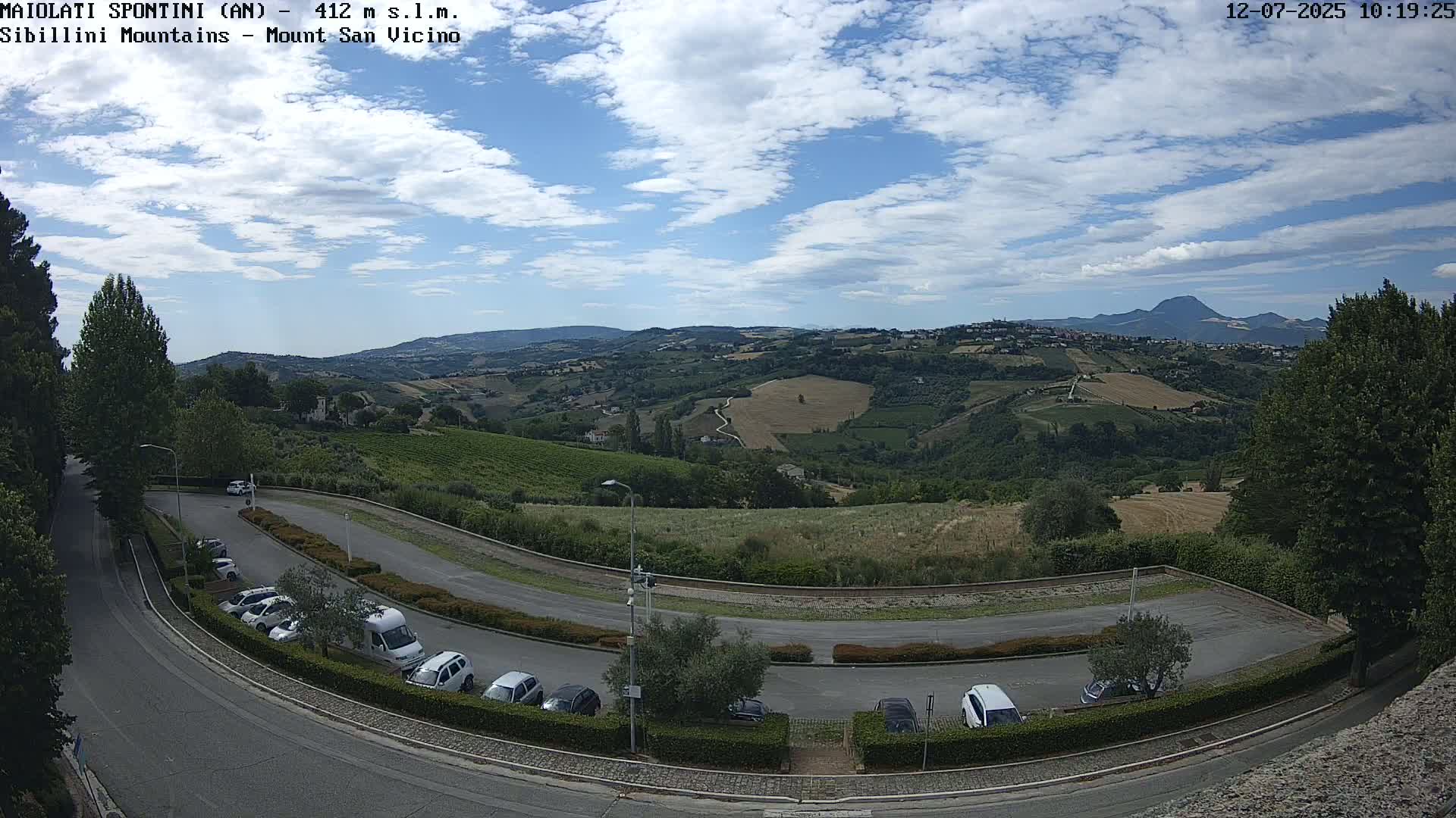 Mount Sibillini & San Vicino Live Cam - Maiolati Spontini, Marche, Italy