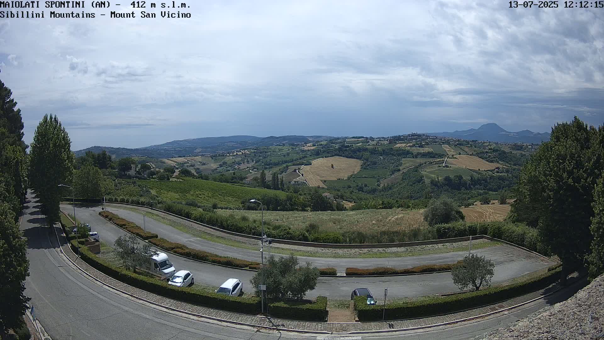 Mount Sibillini & San Vicino Live Cam - Maiolati Spontini, Marche, Italy
