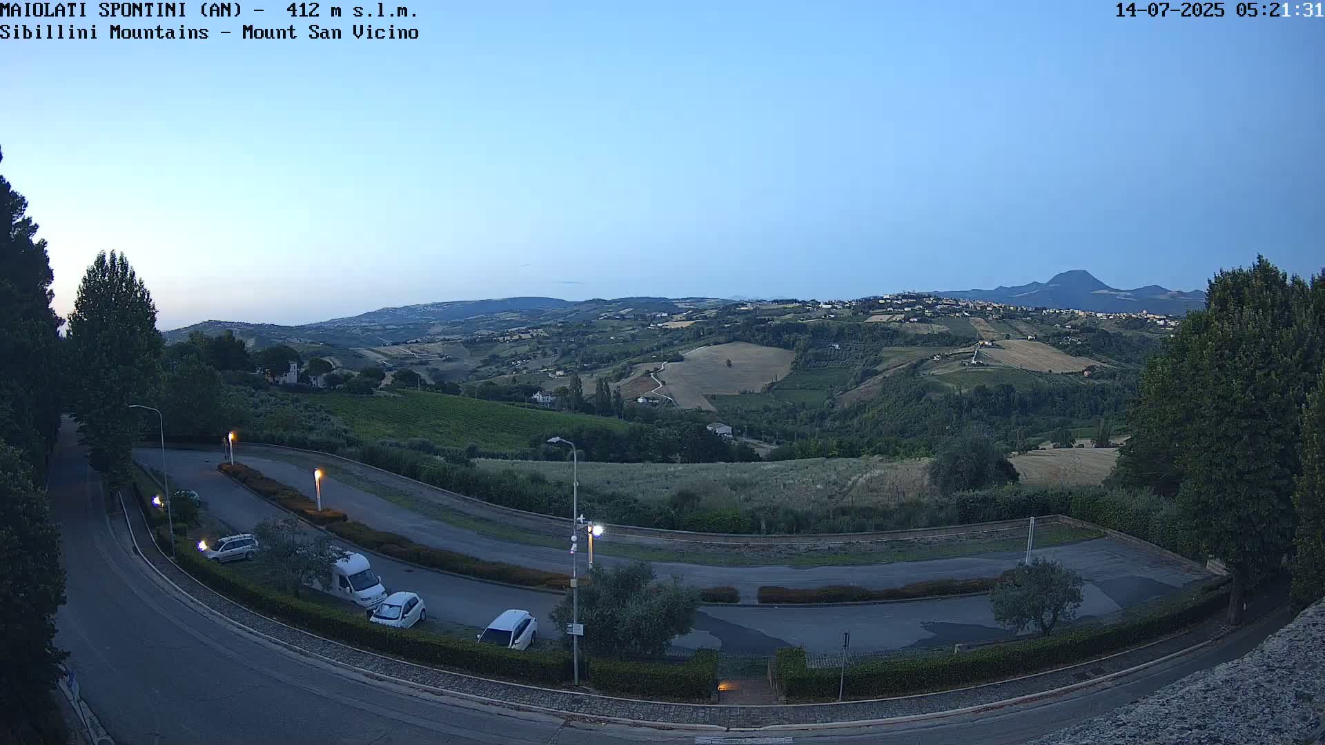 Mount Sibillini & San Vicino Live Cam - Maiolati Spontini, Marche, Italy