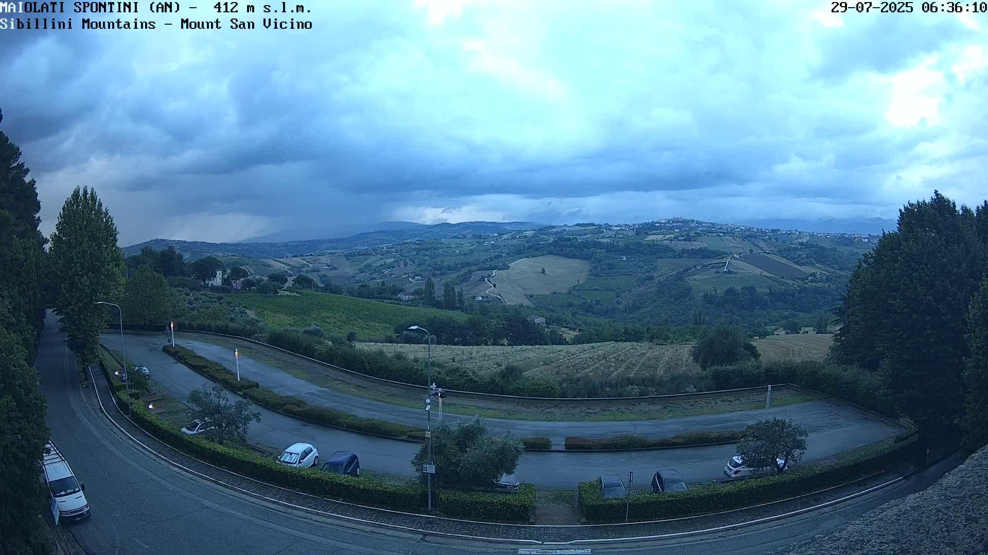 Mount Sibillini & San Vicino Live Cam - Maiolati Spontini, Marche, Italy