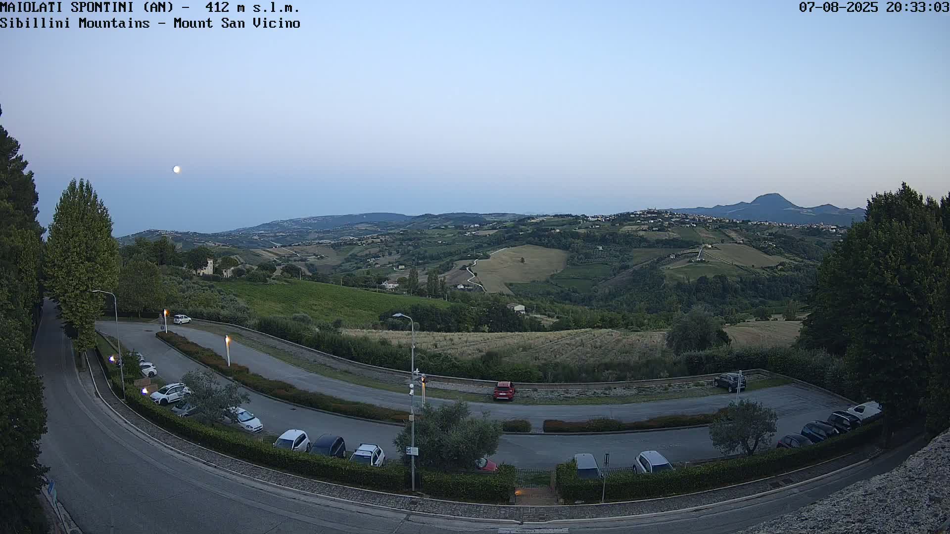 Mount Sibillini & San Vicino Live Cam - Maiolati Spontini, Marche, Italy