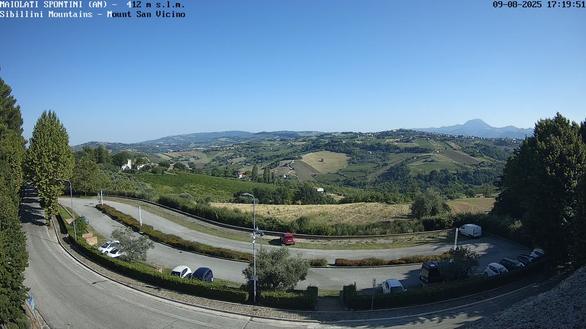 Mount Sibillini & San Vicino Live Cam - Maiolati Spontini, Marche, Italy