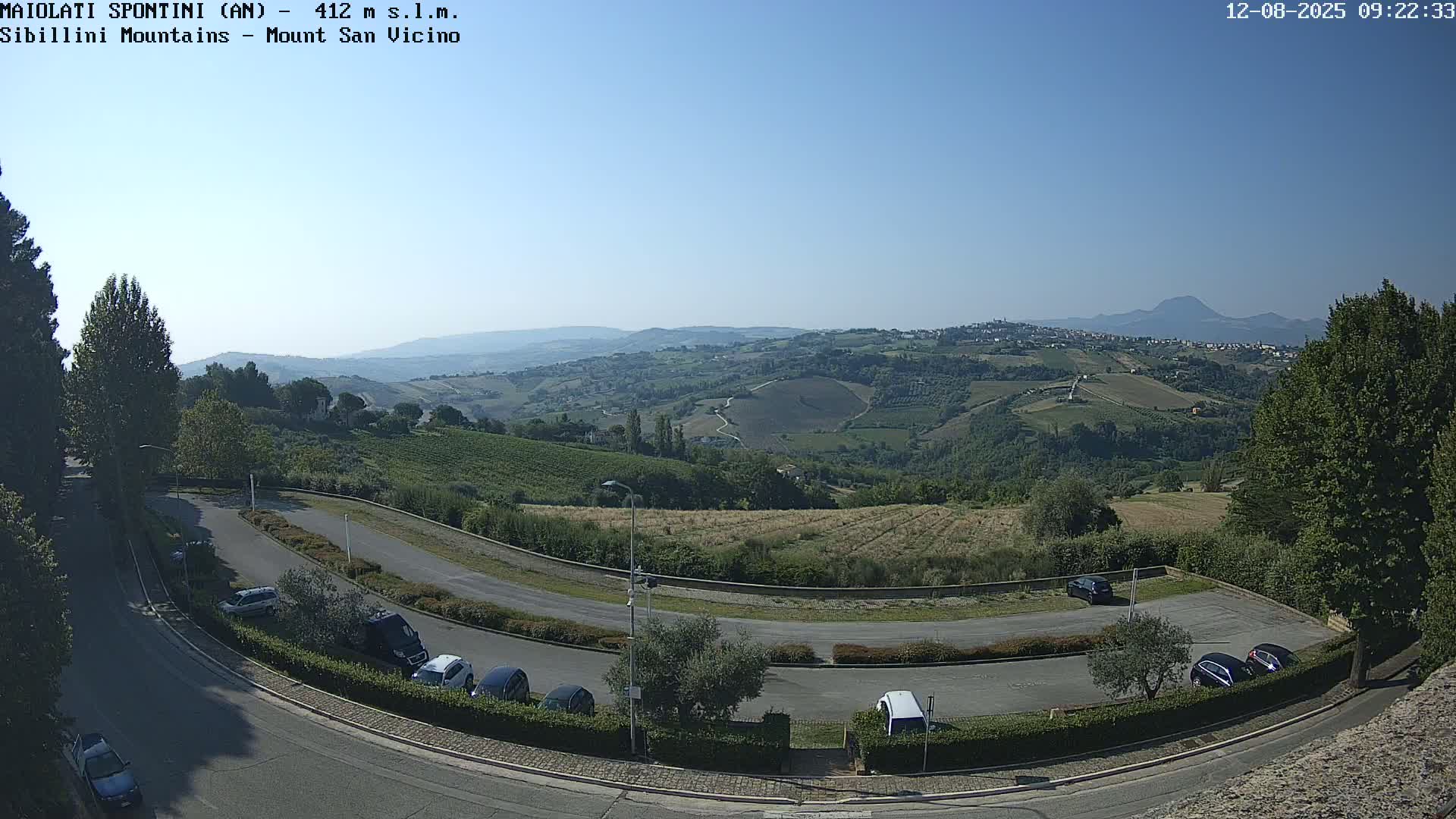 Mount Sibillini & San Vicino Live Cam - Maiolati Spontini, Marche, Italy