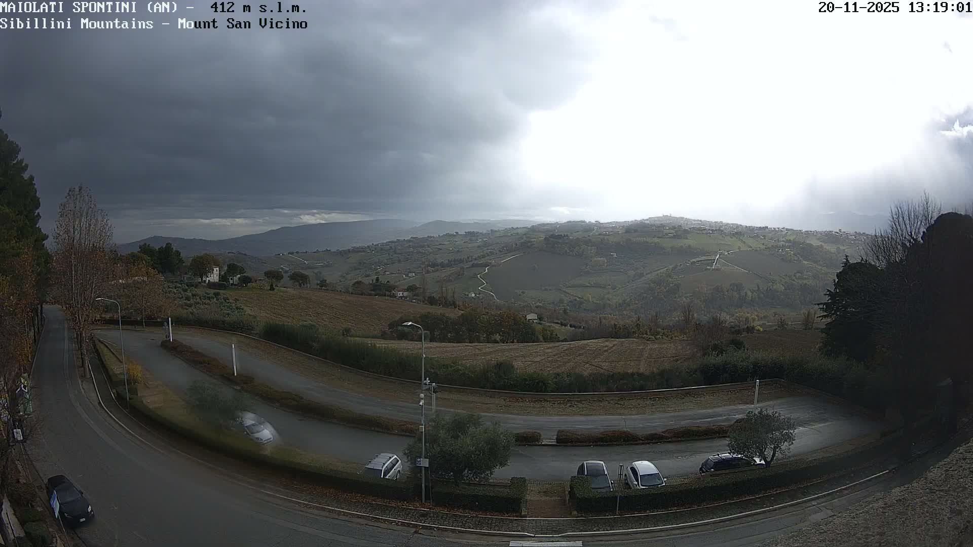 Mount Sibillini & San Vicino Live Cam - Maiolati Spontini, Marche, Italy