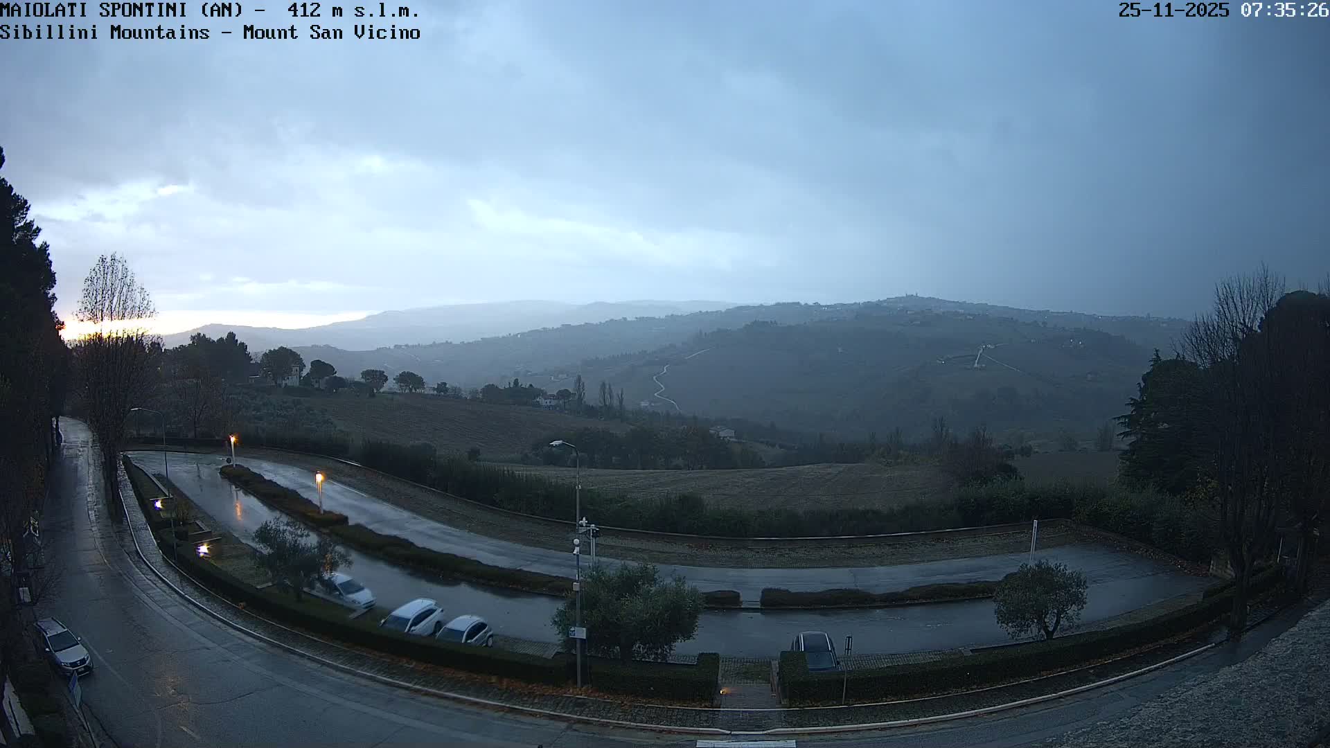 Mount Sibillini & San Vicino Live Cam - Maiolati Spontini, Marche, Italy