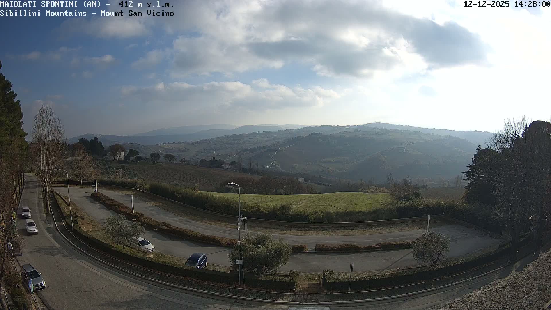 Mount Sibillini & San Vicino Live Cam - Maiolati Spontini, Marche, Italy