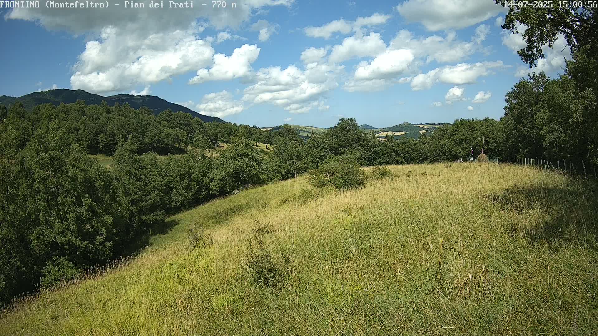 Pian dei Prati, Mount Carpegna Live Cam - Carpegna, Marche, Italy