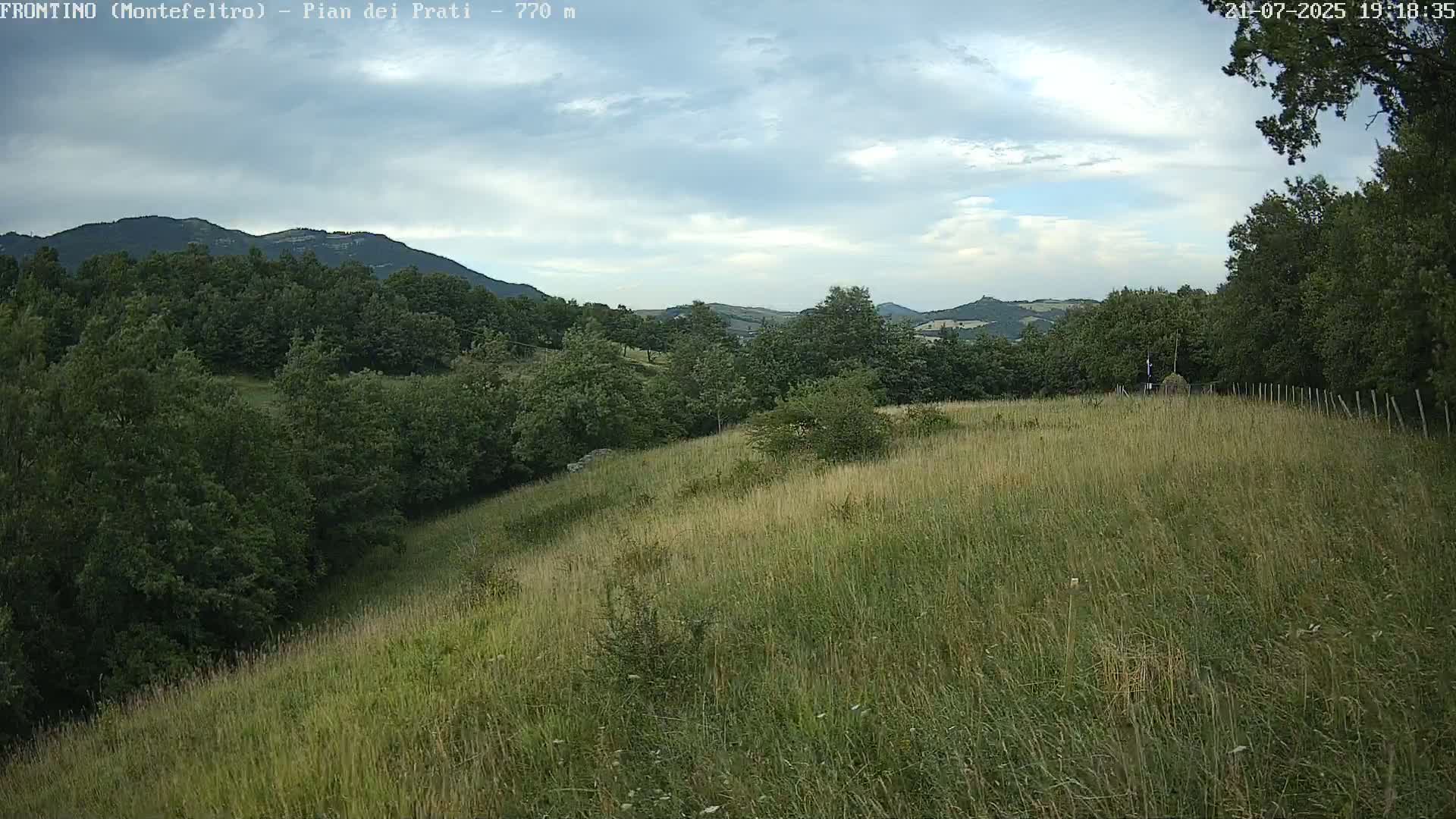 Pian dei Prati, Mount Carpegna Live Cam - Carpegna, Marche, Italy