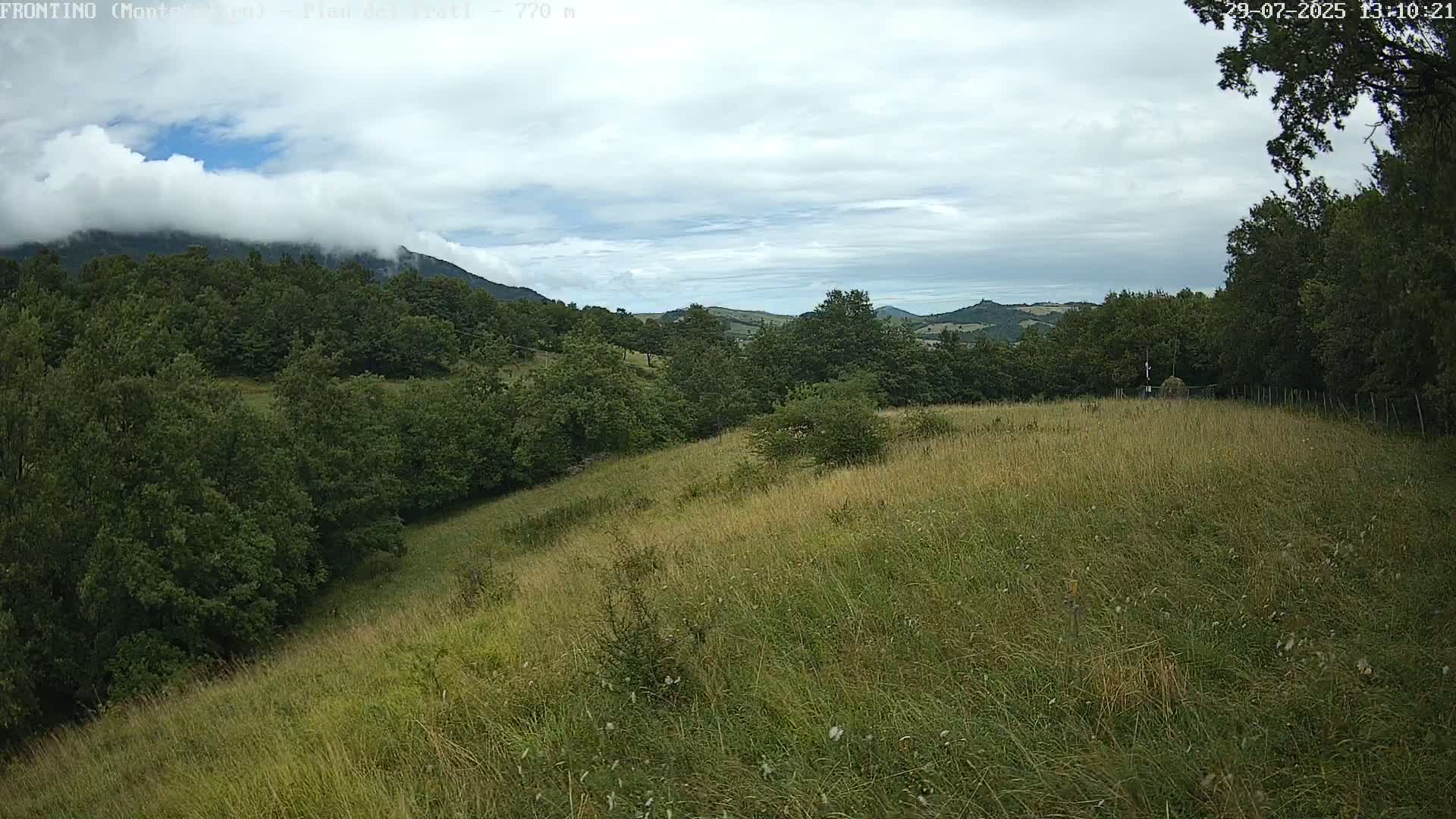 Pian dei Prati, Mount Carpegna Live Cam - Carpegna, Marche, Italy