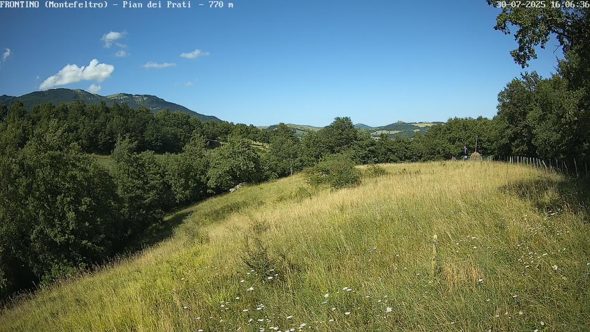 Pian dei Prati, Mount Carpegna Live Cam - Carpegna, Marche, Italy