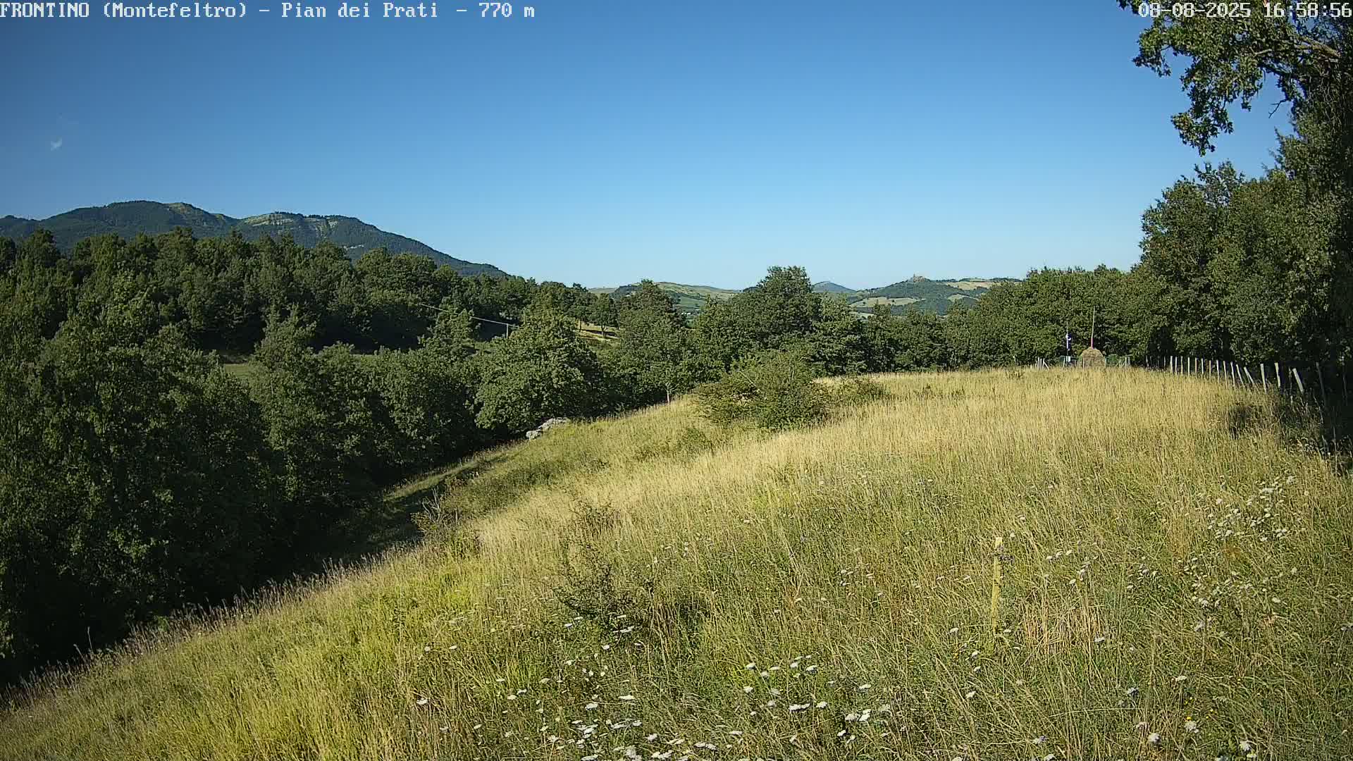 Pian dei Prati, Mount Carpegna Live Cam - Carpegna, Marche, Italy