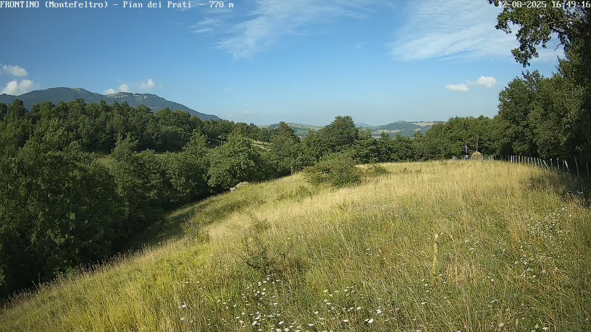 Pian dei Prati, Mount Carpegna Live Cam - Carpegna, Marche, Italy