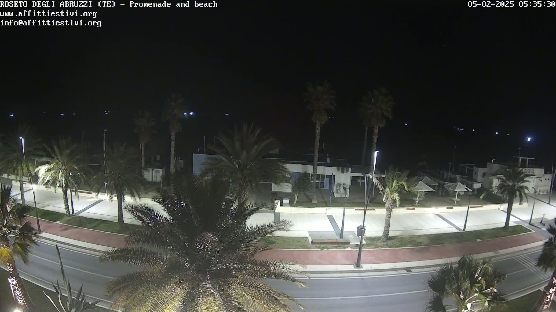 Roseto degli Abruzzi Beach Live Cam - Abruzzo, Italy