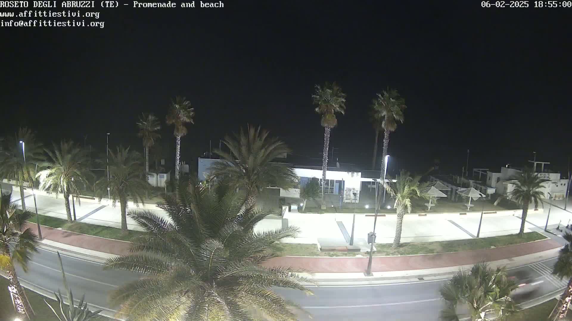 Roseto degli Abruzzi Beach Live Cam - Abruzzo, Italy
