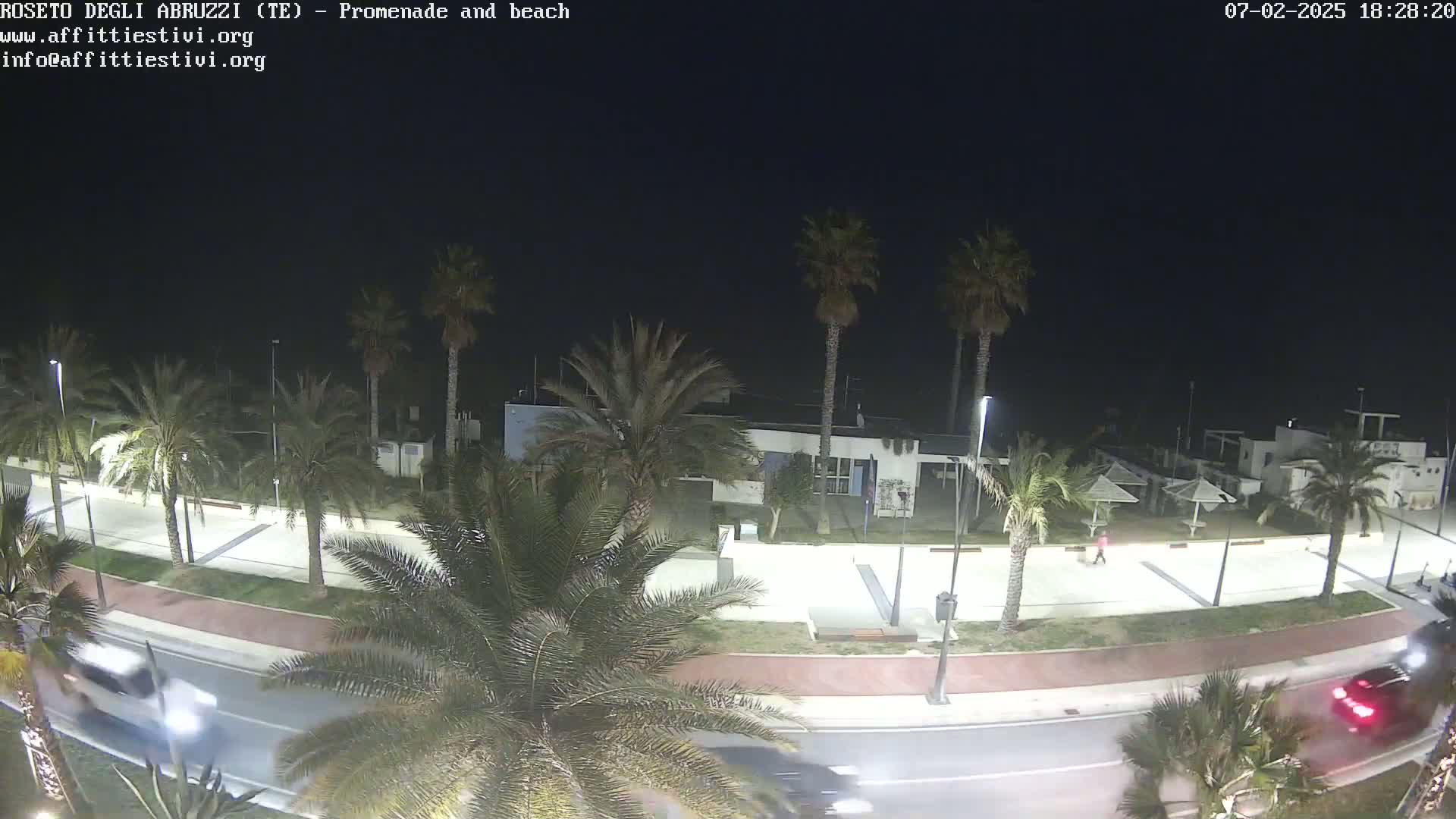 Roseto degli Abruzzi Beach Live Cam - Abruzzo, Italy