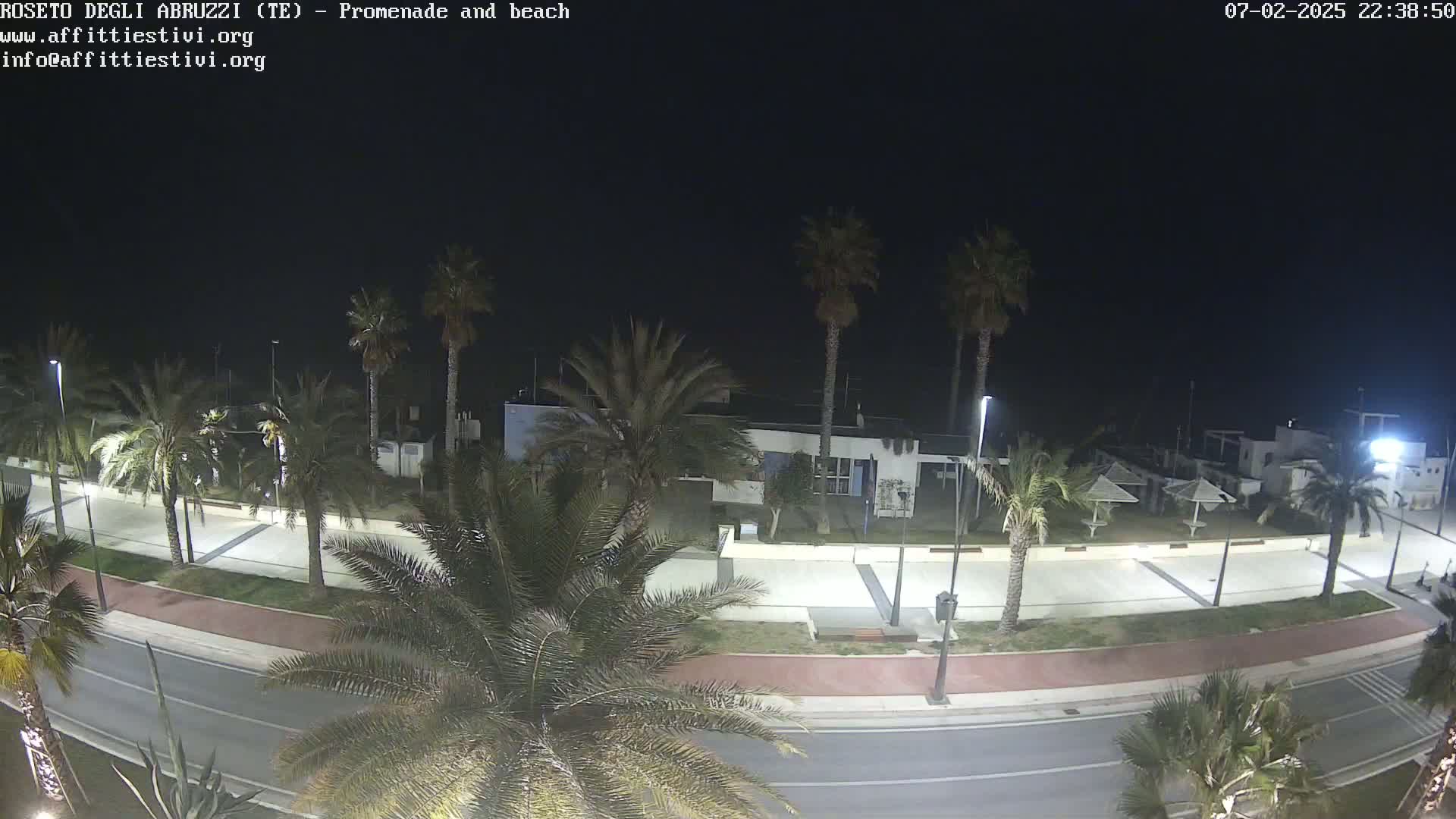 Roseto degli Abruzzi Beach Live Cam - Abruzzo, Italy