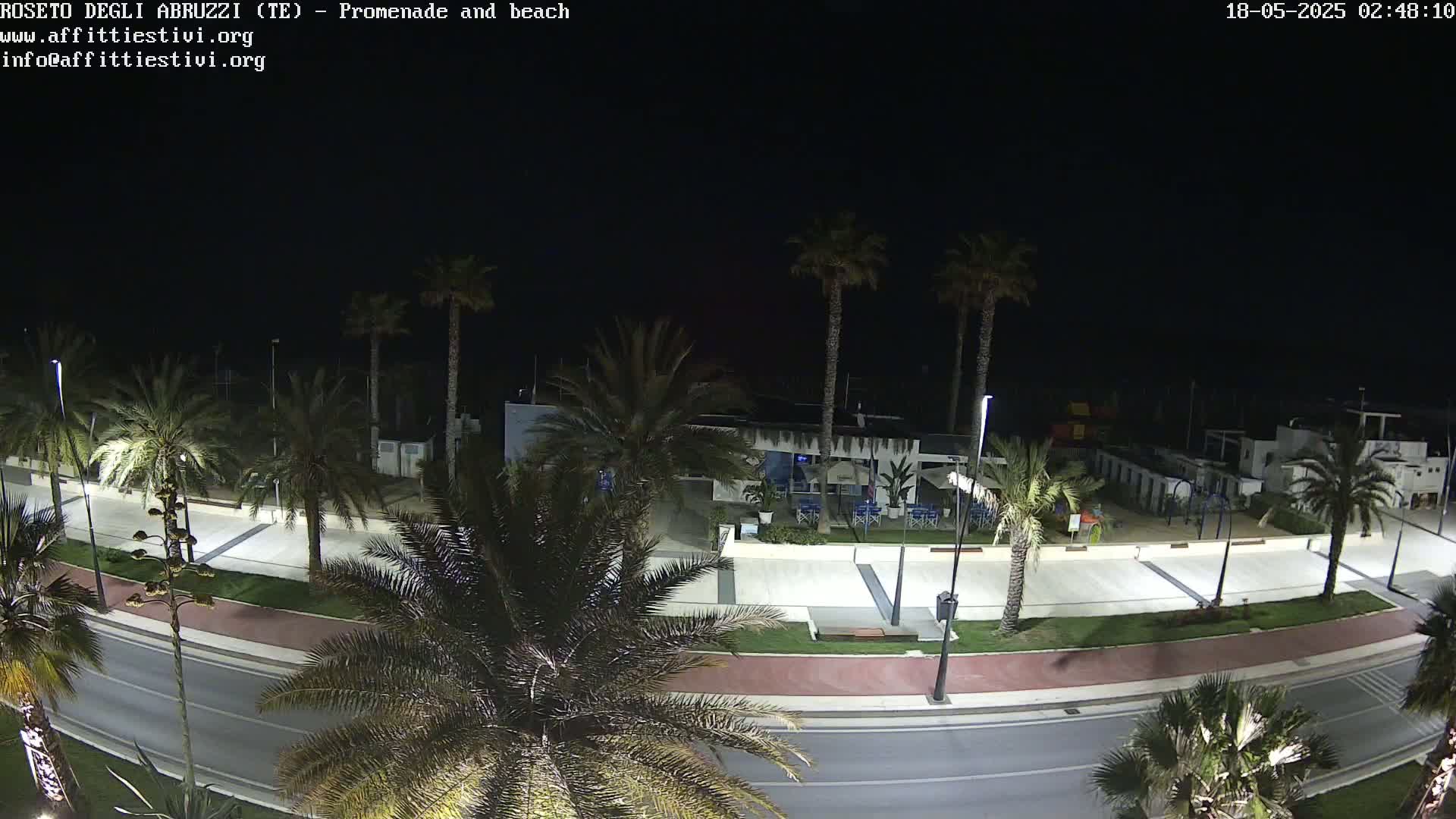 Roseto degli Abruzzi Beach Live Cam - Abruzzo, Italy
