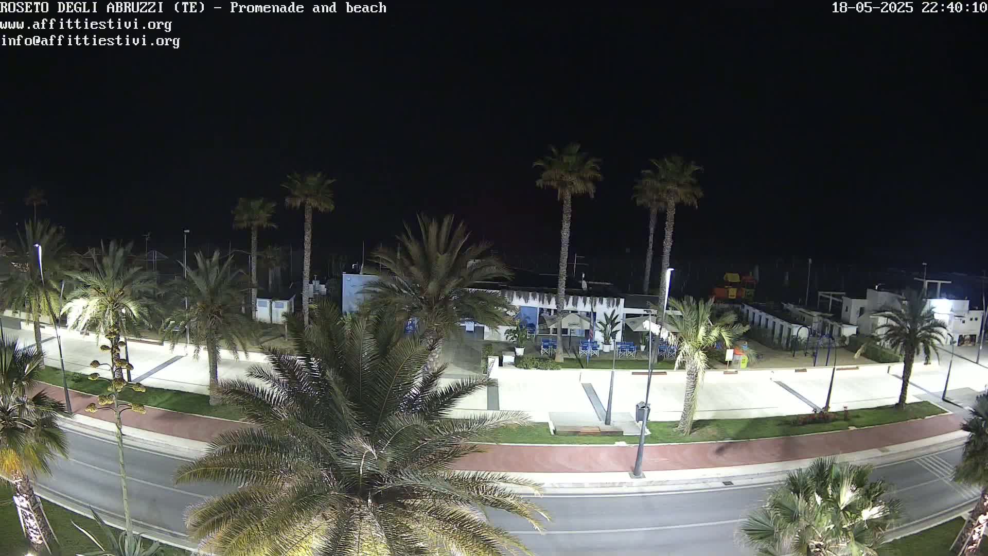 Roseto degli Abruzzi Beach Live Cam - Abruzzo, Italy