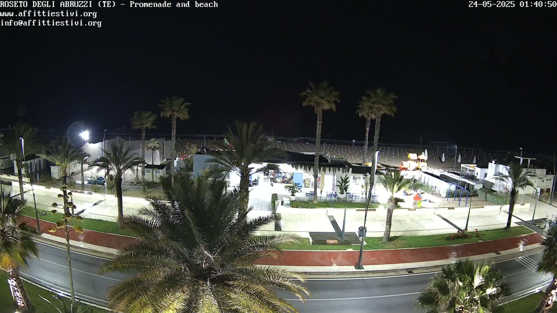 Roseto degli Abruzzi Beach Live Cam - Abruzzo, Italy