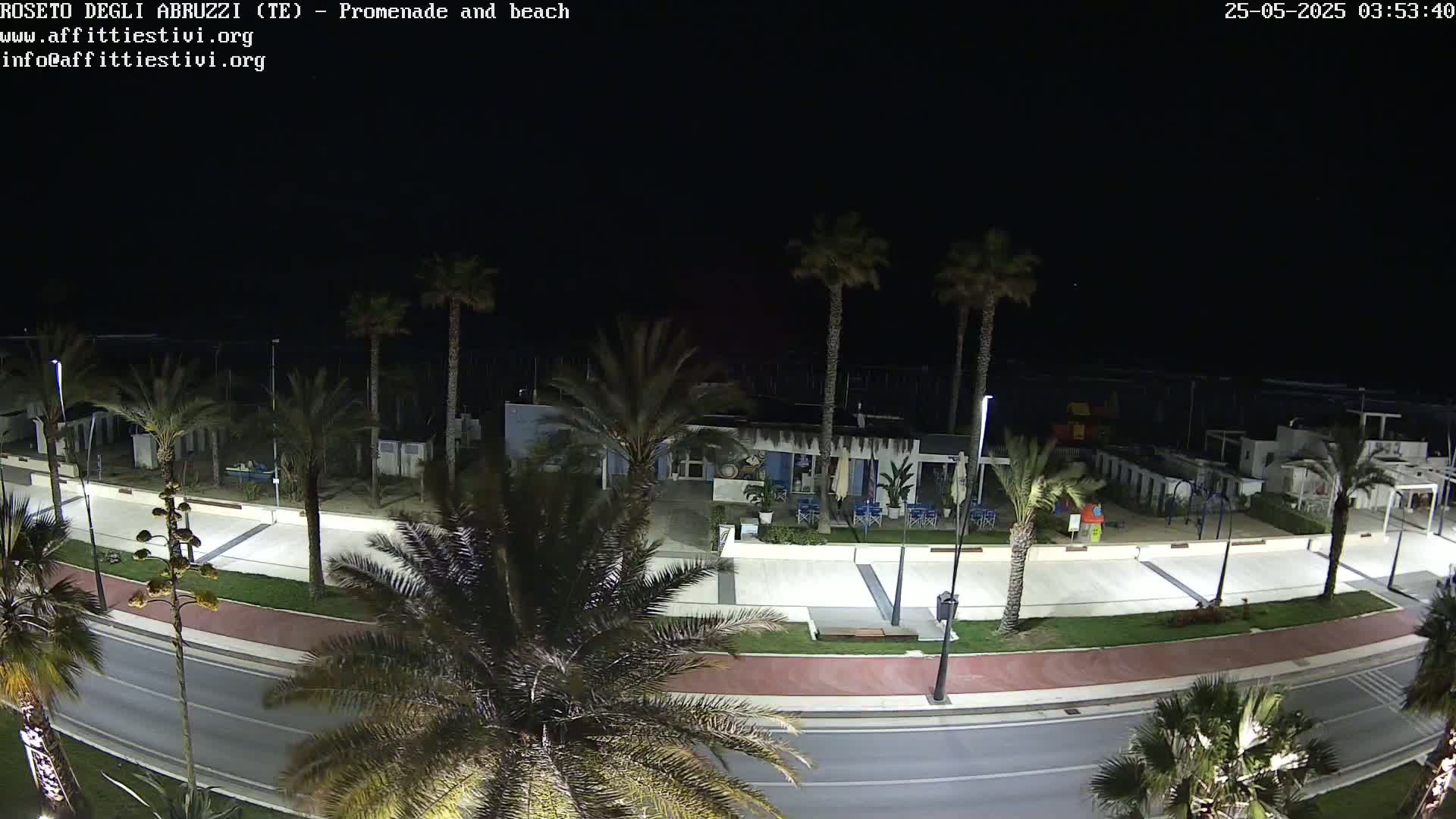 Roseto degli Abruzzi Beach Live Cam - Abruzzo, Italy