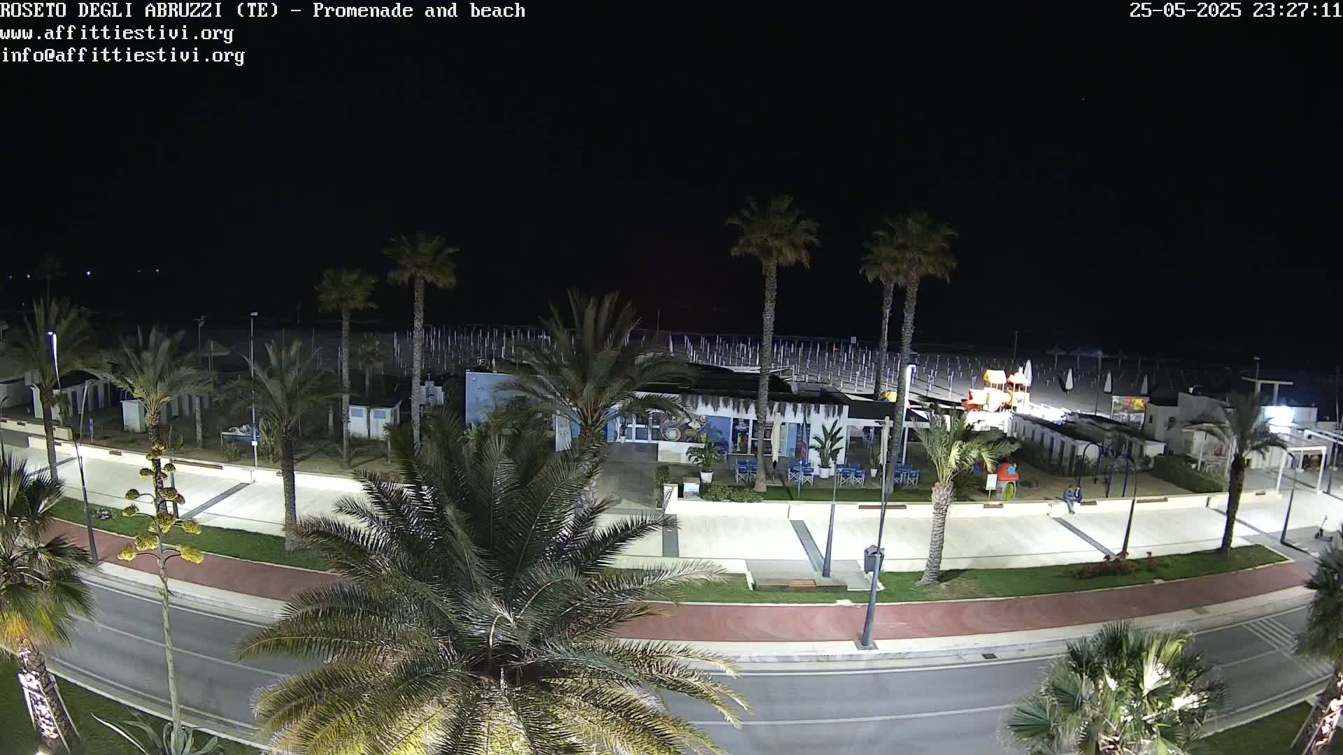 Roseto degli Abruzzi Beach Live Cam - Abruzzo, Italy