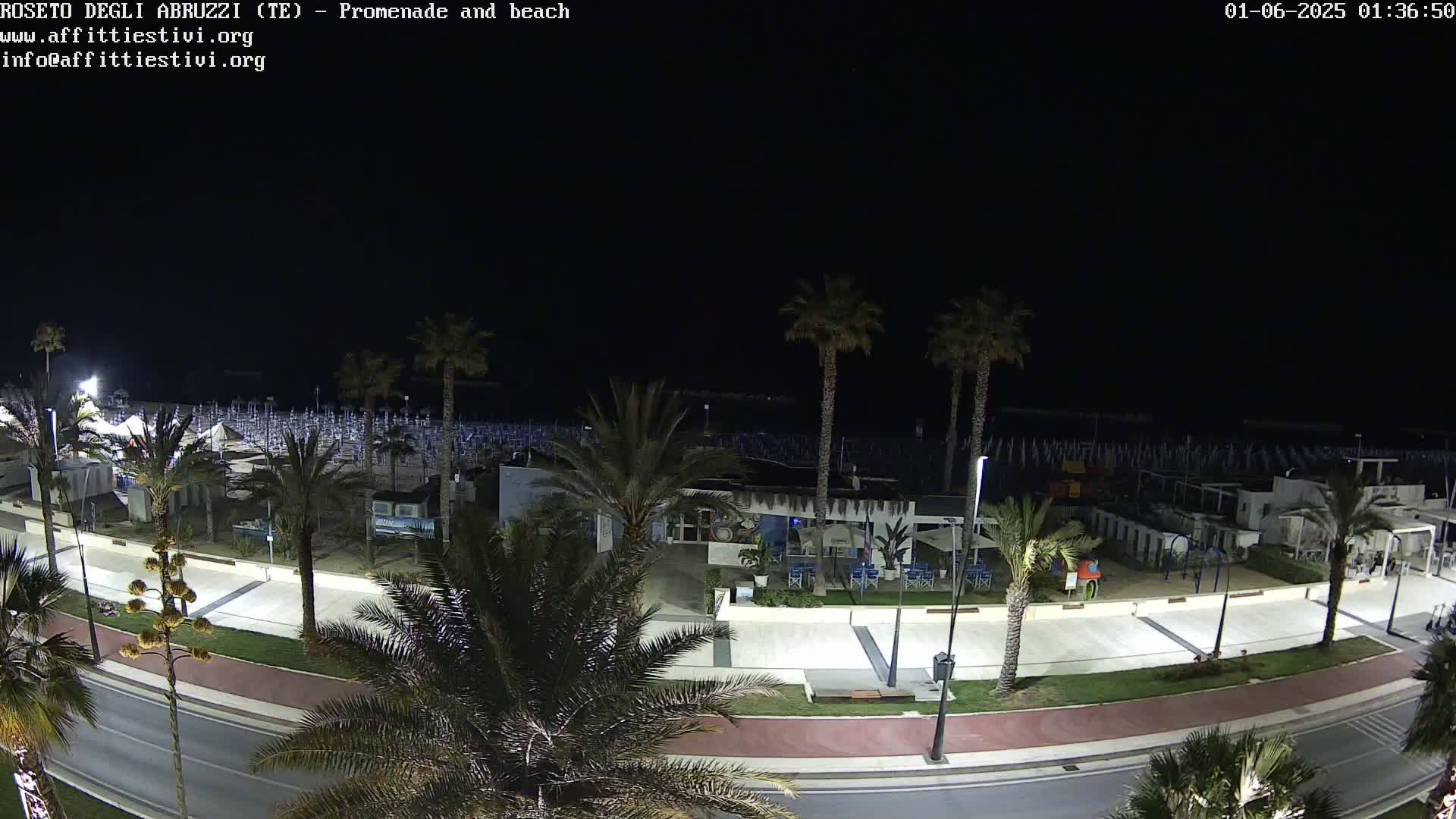 Roseto degli Abruzzi Beach Live Cam - Abruzzo, Italy