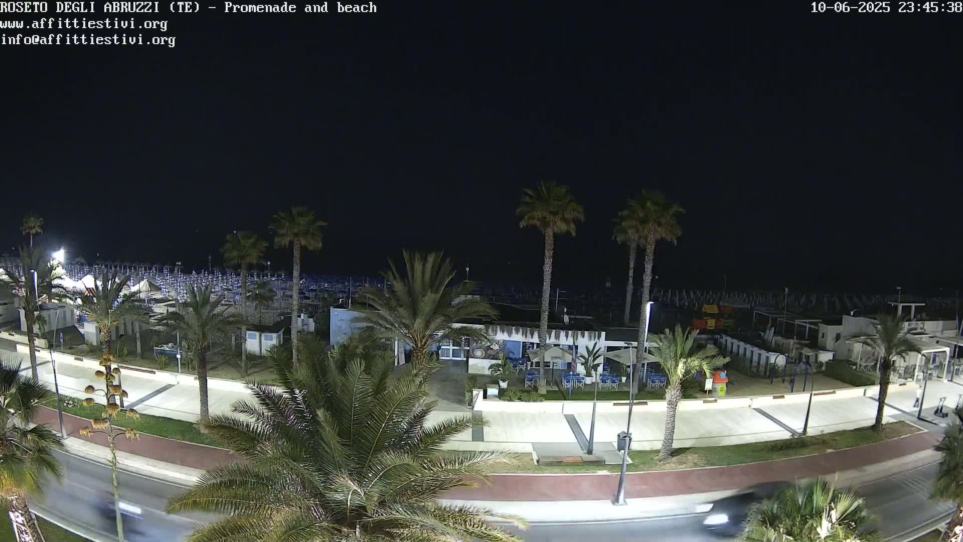 Roseto degli Abruzzi Beach Live Cam - Abruzzo, Italy