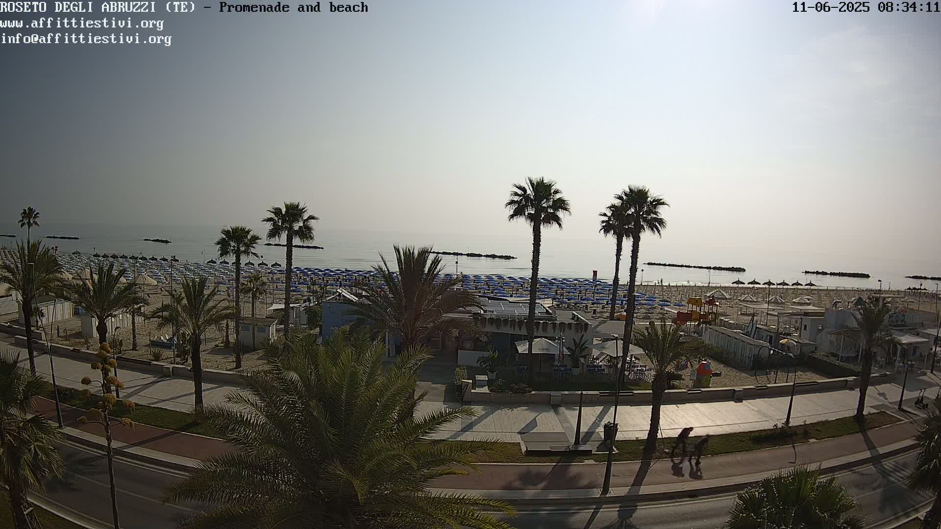 Roseto degli Abruzzi Beach Live Cam - Abruzzo, Italy